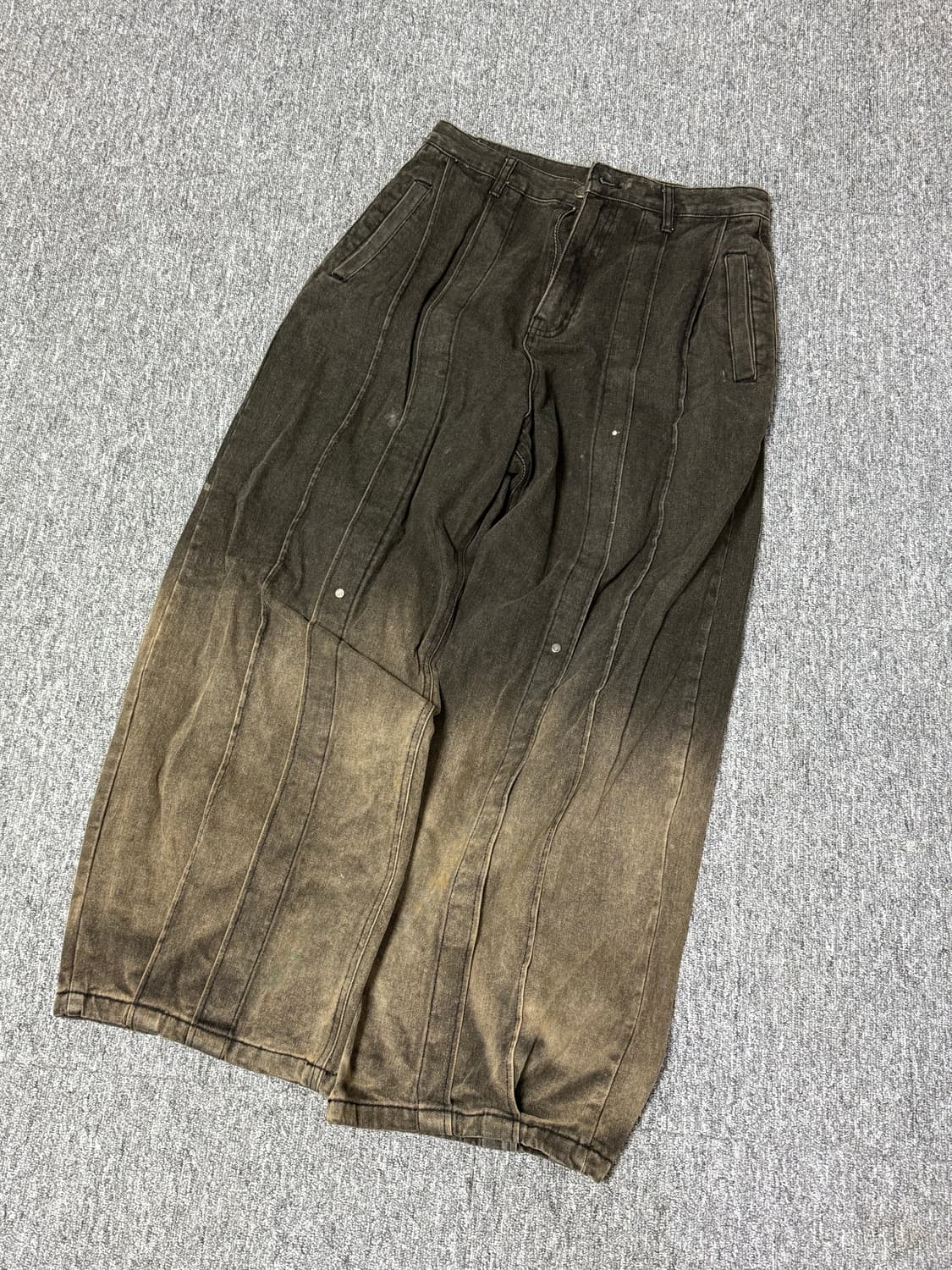 DNSR 멀티 플리츠 사이드 스냅 데님 팬츠 L 상품이미지1