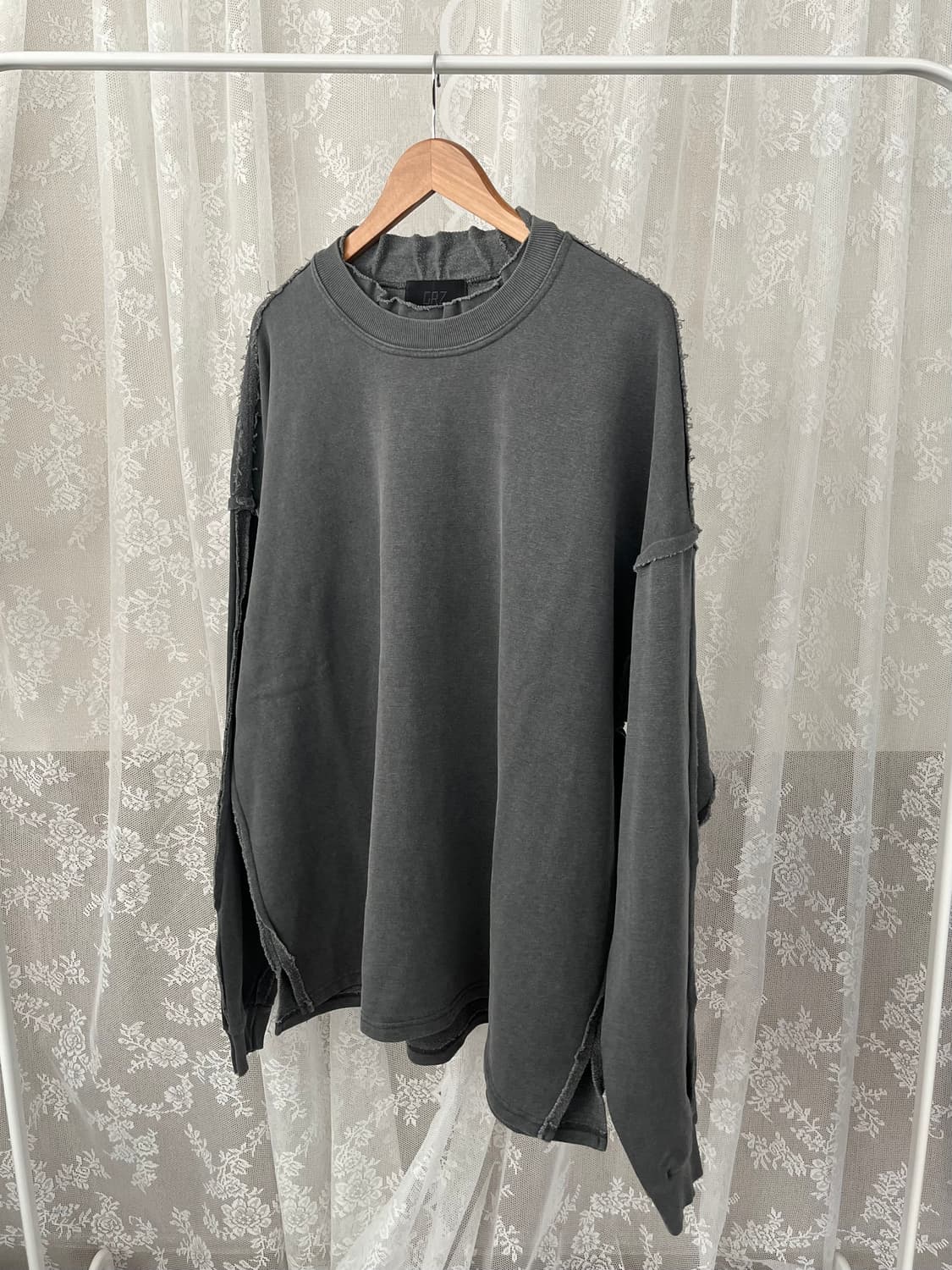 F) 그레일즈 GRZ 오버사이즈 롱슬리브 차콜 상품이미지1