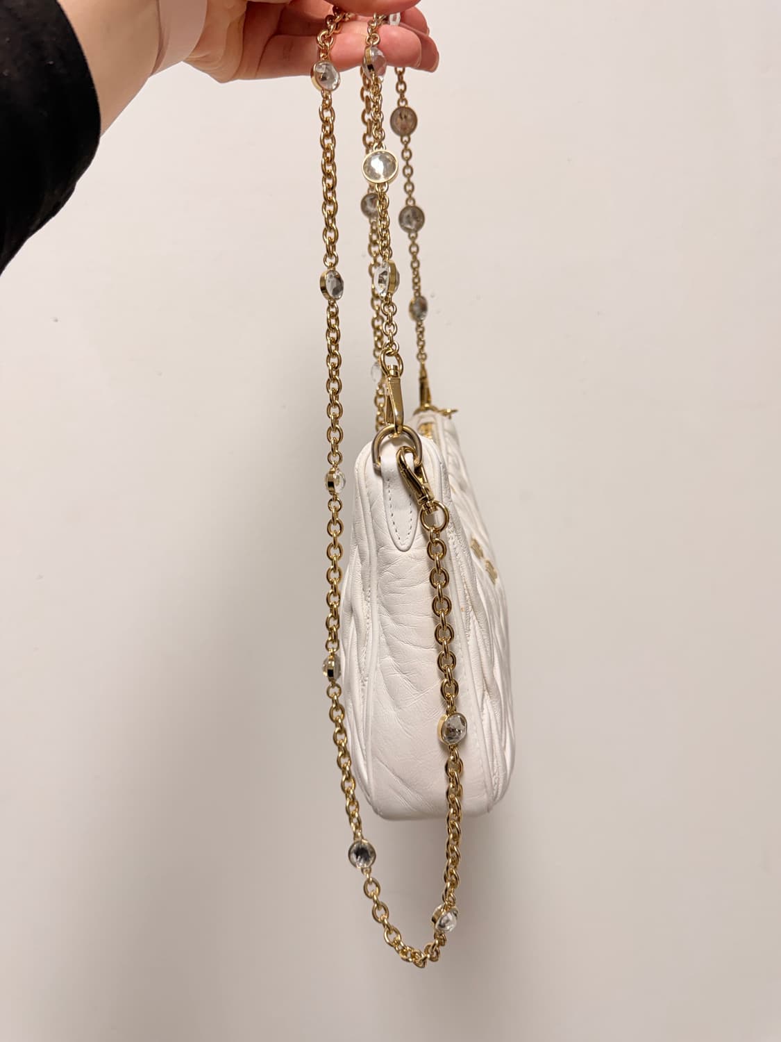 [정품] 미우미우 마테라쎄 나파 화이트 숄더백 5BH211 상품이미지4