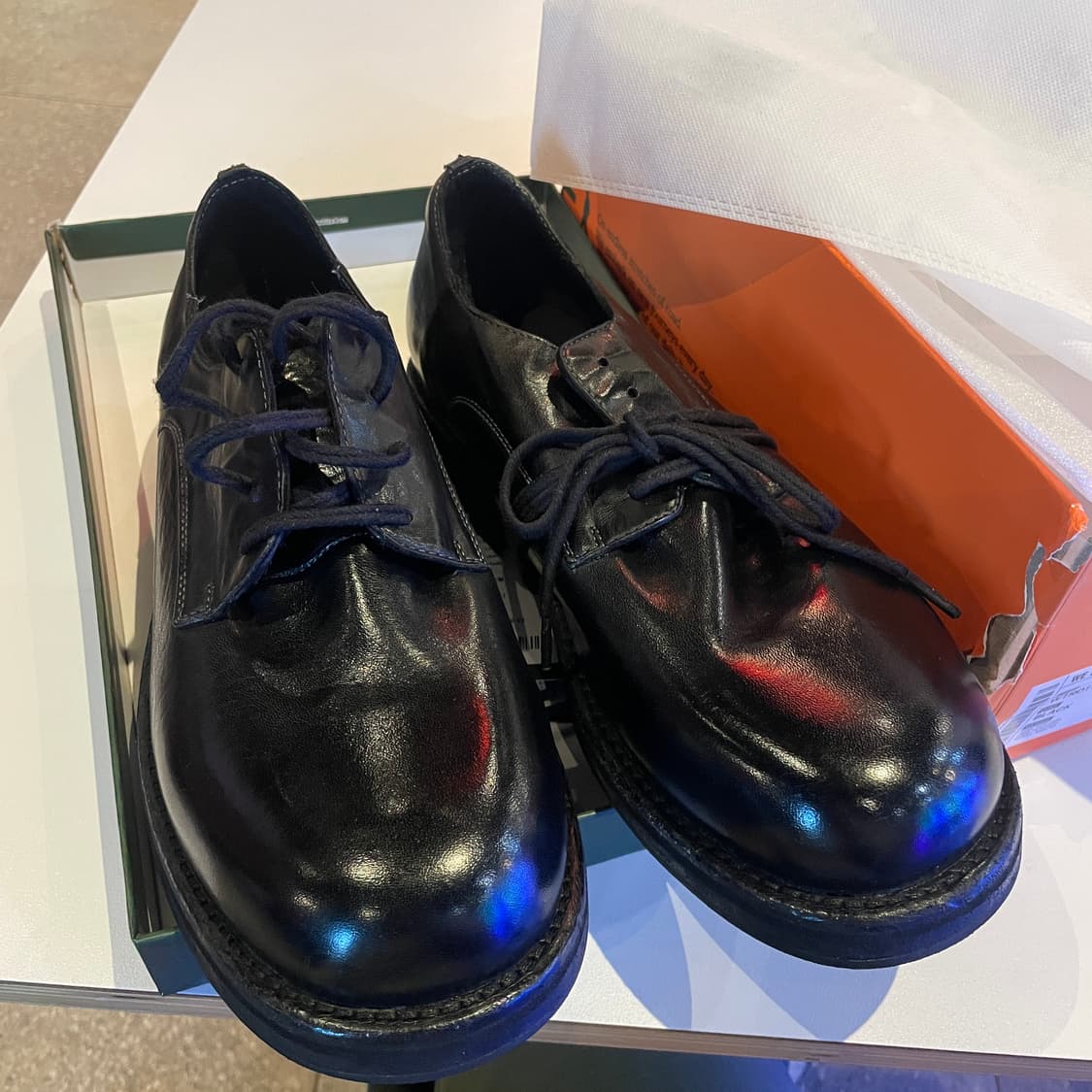 위더로드 헨리 홀스레더 4홀 더비슈즈 블랙 워싱 270 상품이미지1