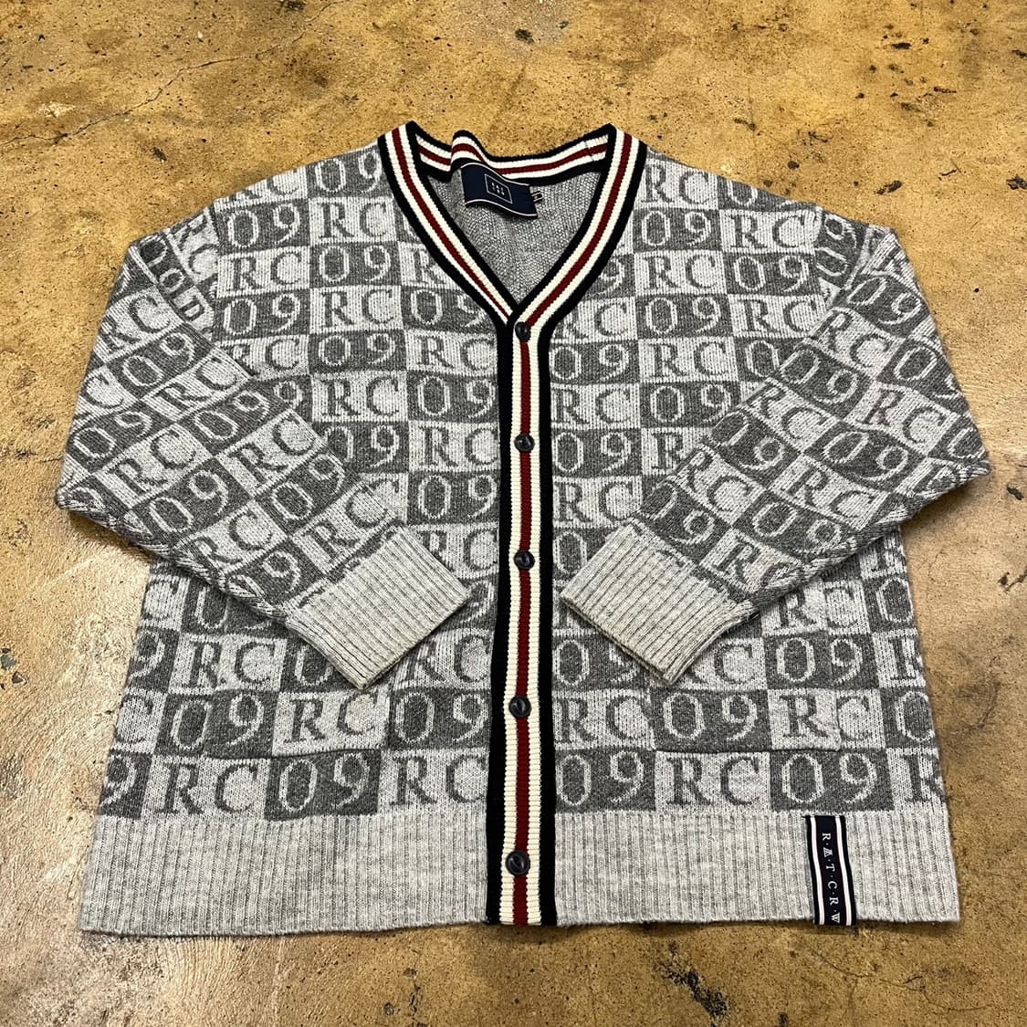 [정품/XL] 로맨틱크라운 로고 패턴 가디건 b16 상품이미지2