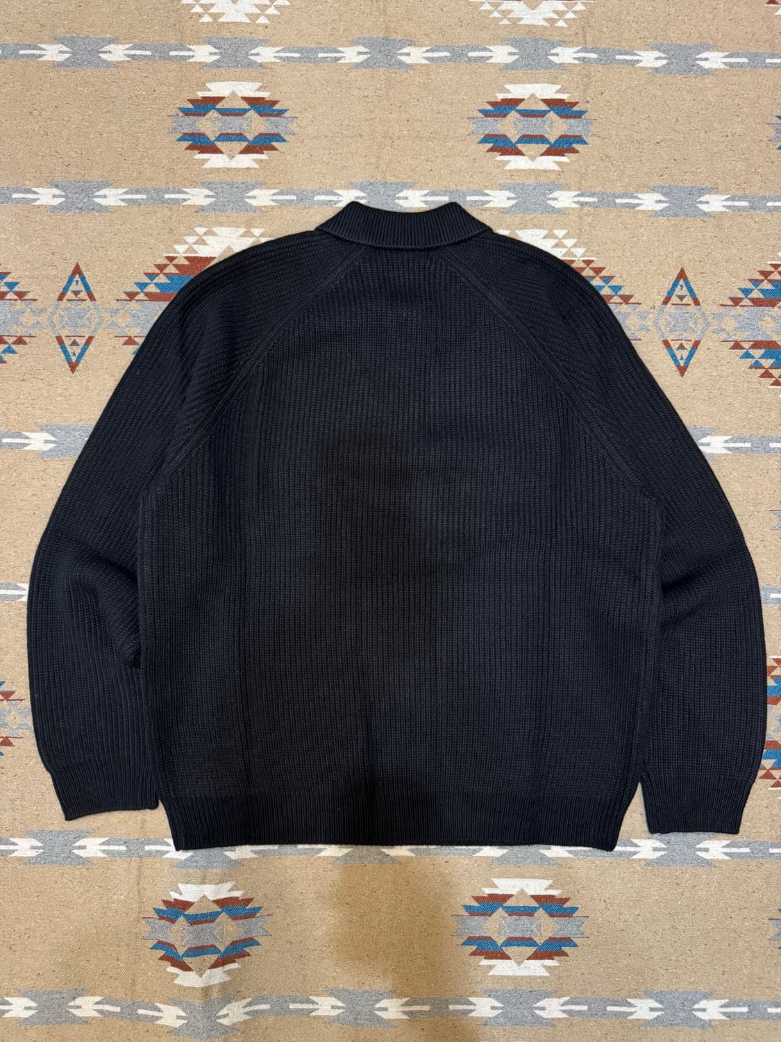 [L] 슈프림 스몰 박스 폴로 스웨터 블랙 - 25FW 상품이미지4