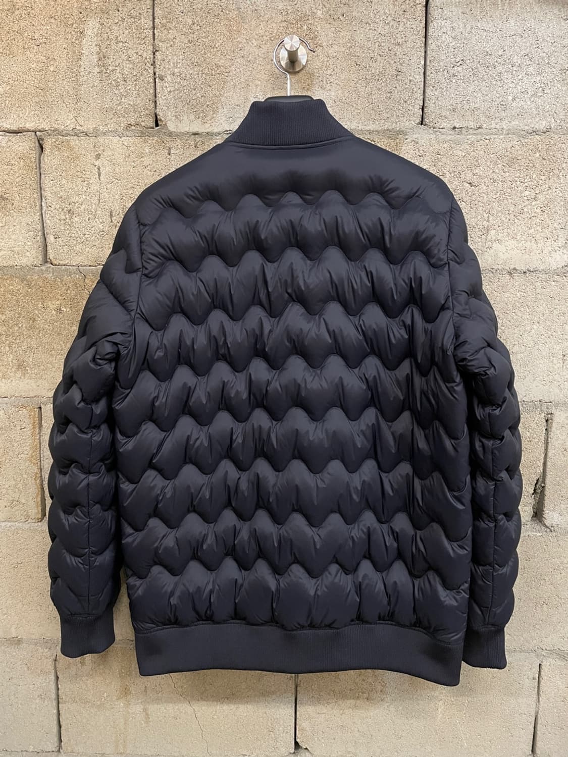 미즈노 웨이브 퀼팅 경량 패딩 상품이미지4