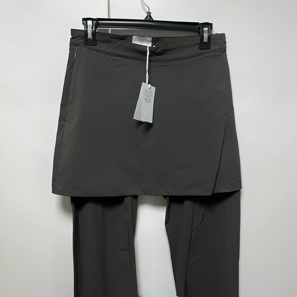 [S]로아 하이킹 25fw 스커트 팬츠/다크그레이 상품이미지2