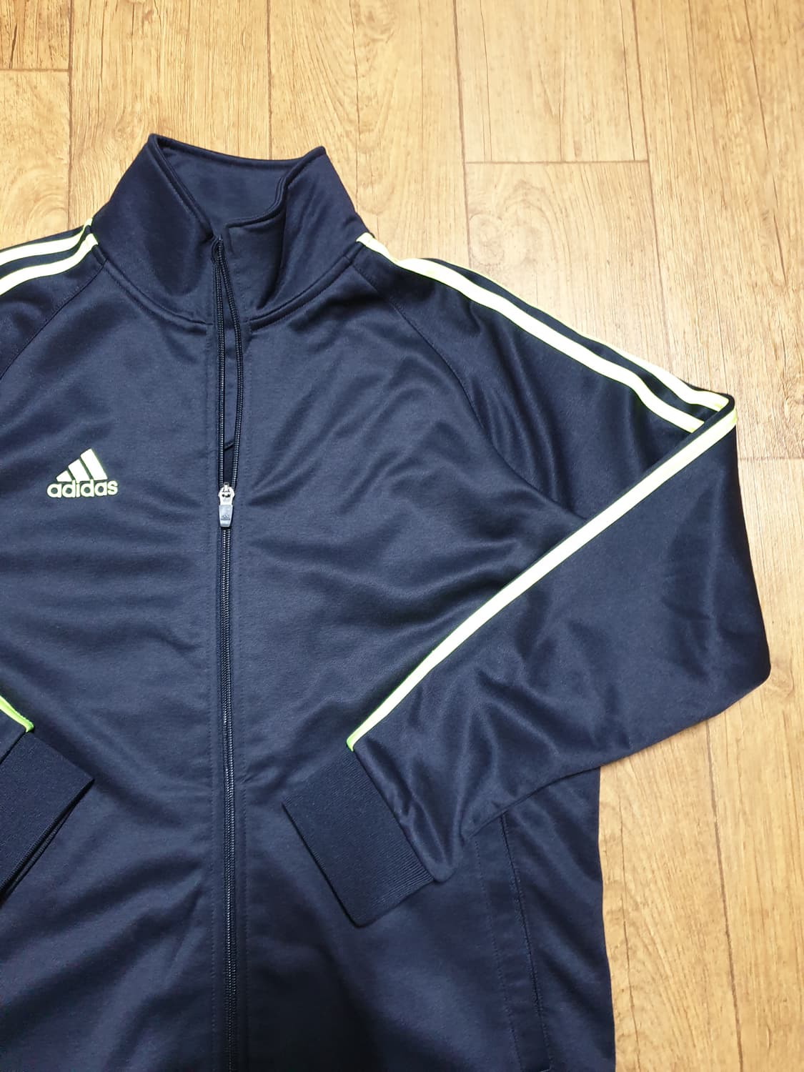 1179 아디다스 운동복 집업 95 사이즈입니다 상품이미지3