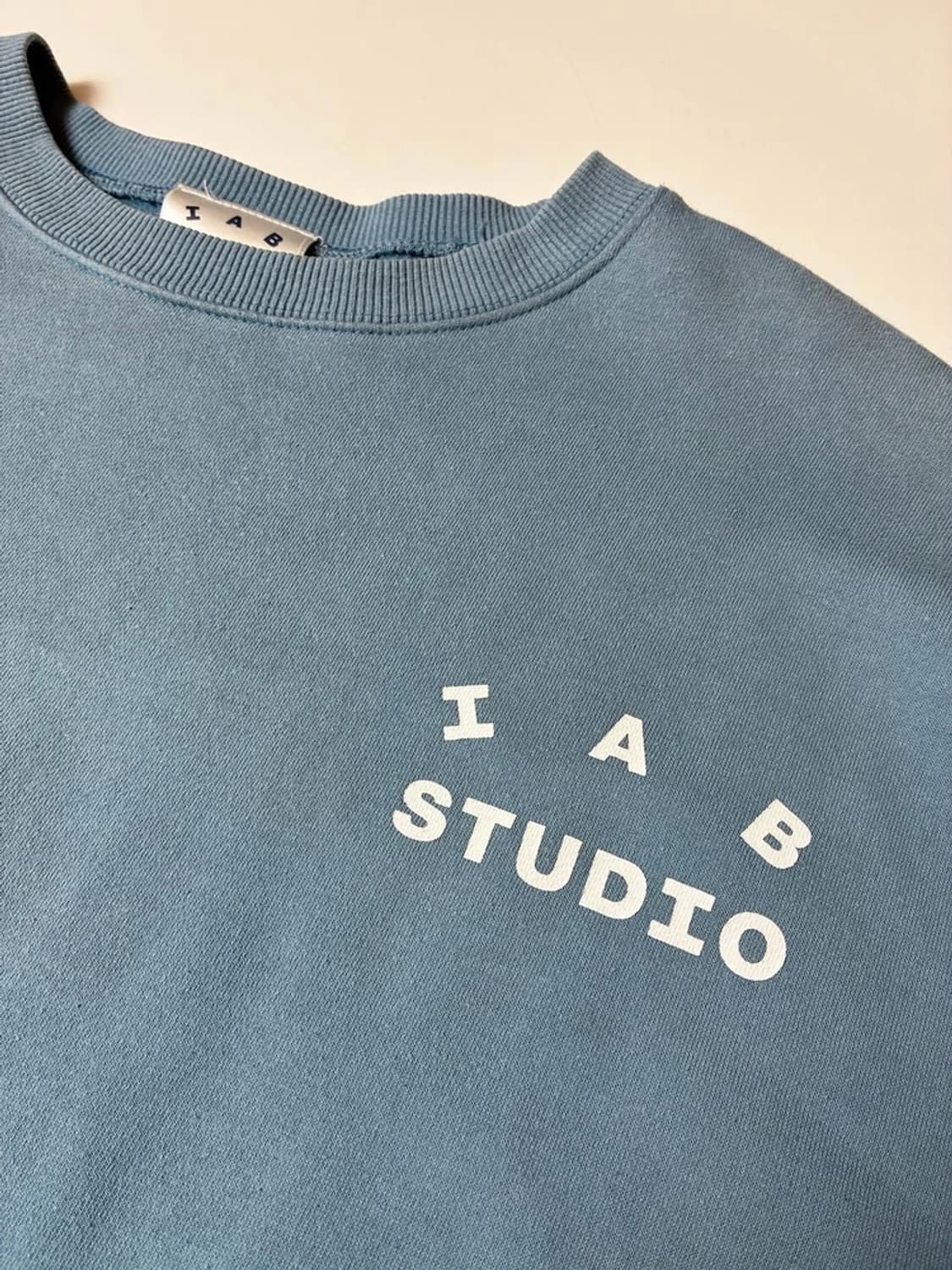 아이앱스튜디오 시그니처 스웻 크루넥 맨투맨 PN8138 상품이미지6