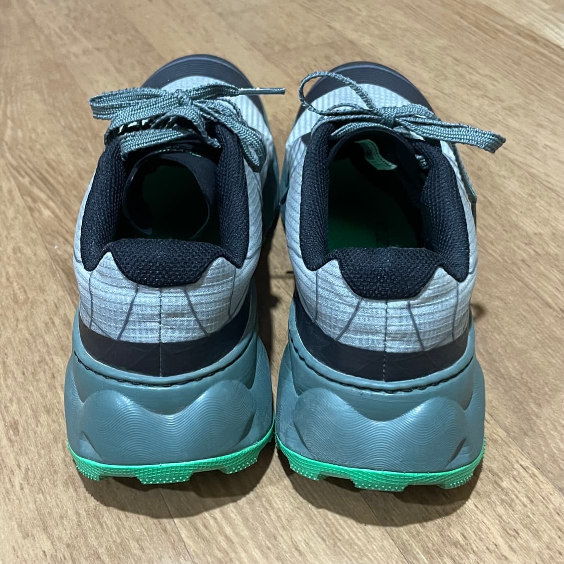 노말 토미르 2.0 그린 런닝화 260 상품이미지4