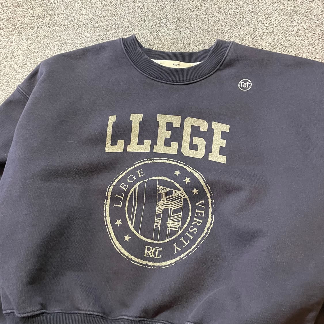 렉토 크롭 맨투맨 상품이미지2