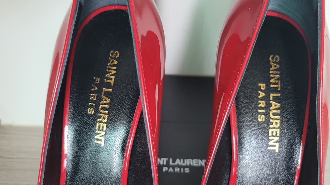 생로랑 ANJA 100 펌프스 페이턴트 레드 사이즈 36 팝니다. 상품이미지7