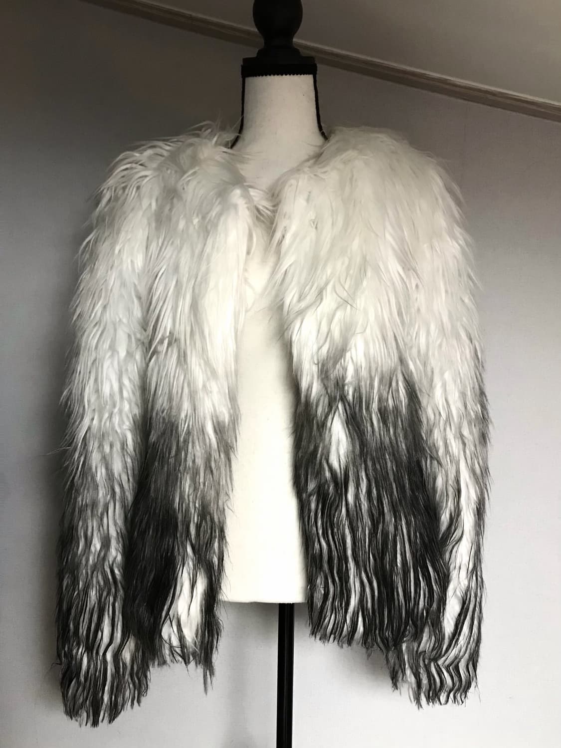 Nache Shaggy Ombre Faux Fur Jacket 상품이미지2