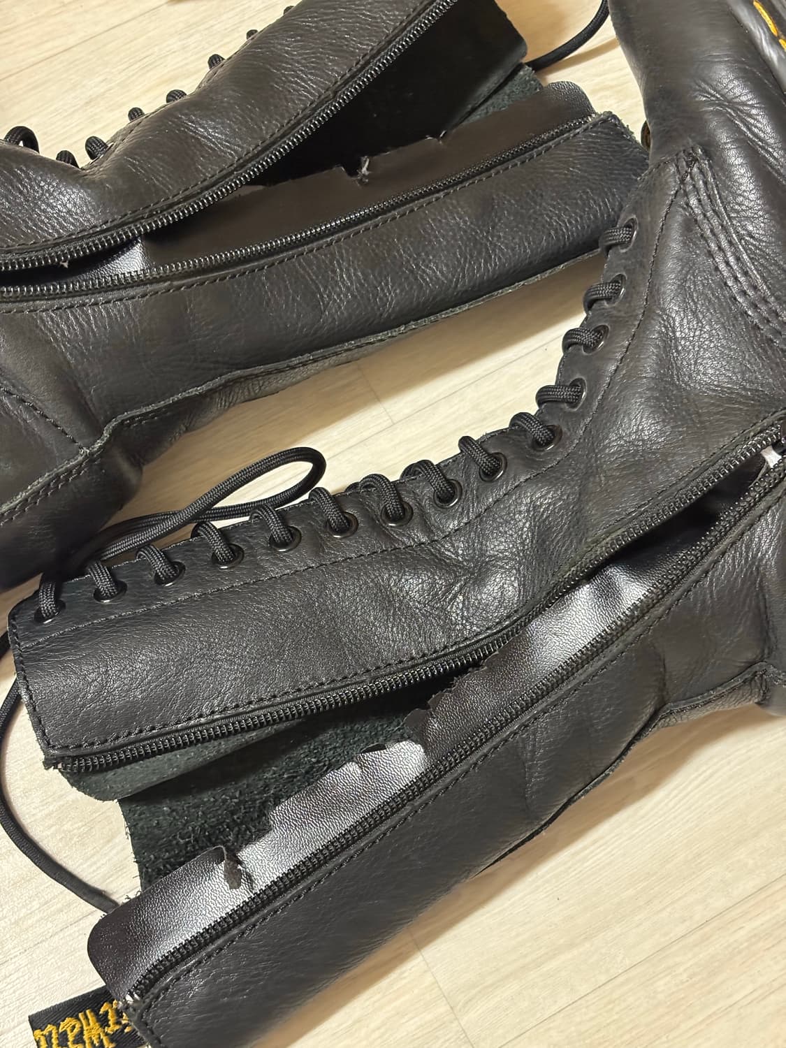 UK4) 닥터마틴 1B99 버지니아 14홀  상품이미지9