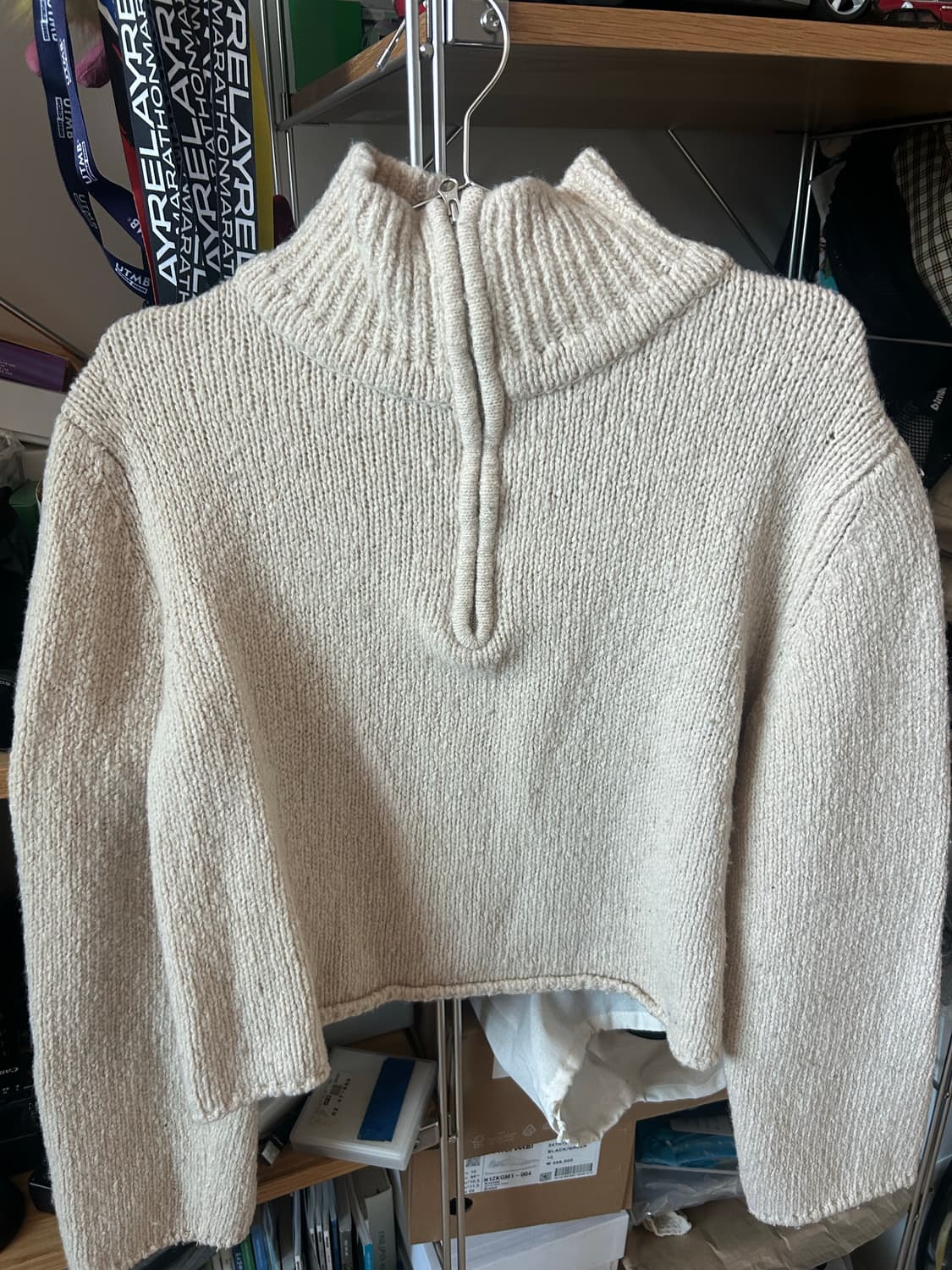 아모멘토 우먼 하프집업 니트 상품이미지1