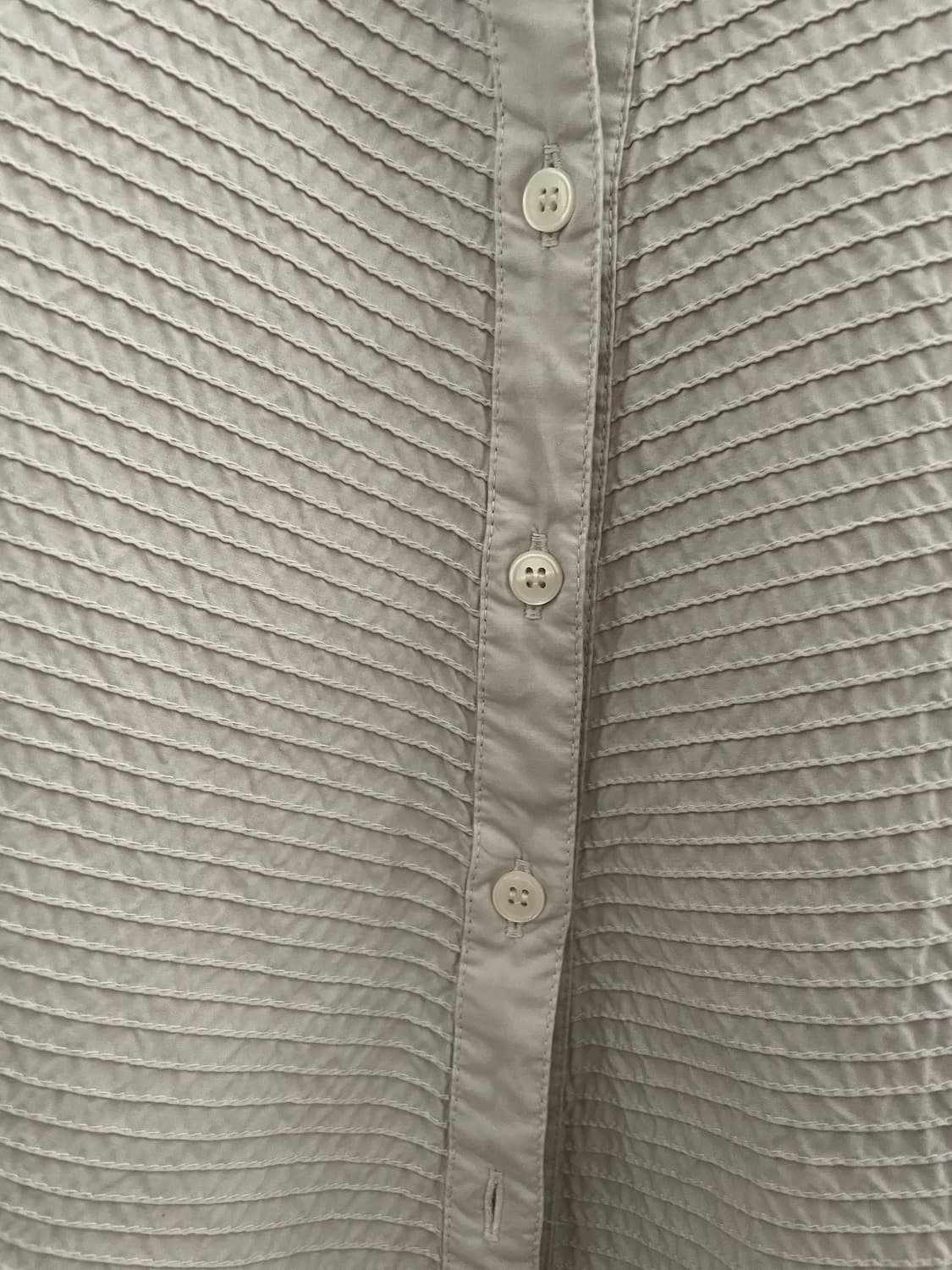 아이보리 엠보 텍스처 셔츠 상품이미지5