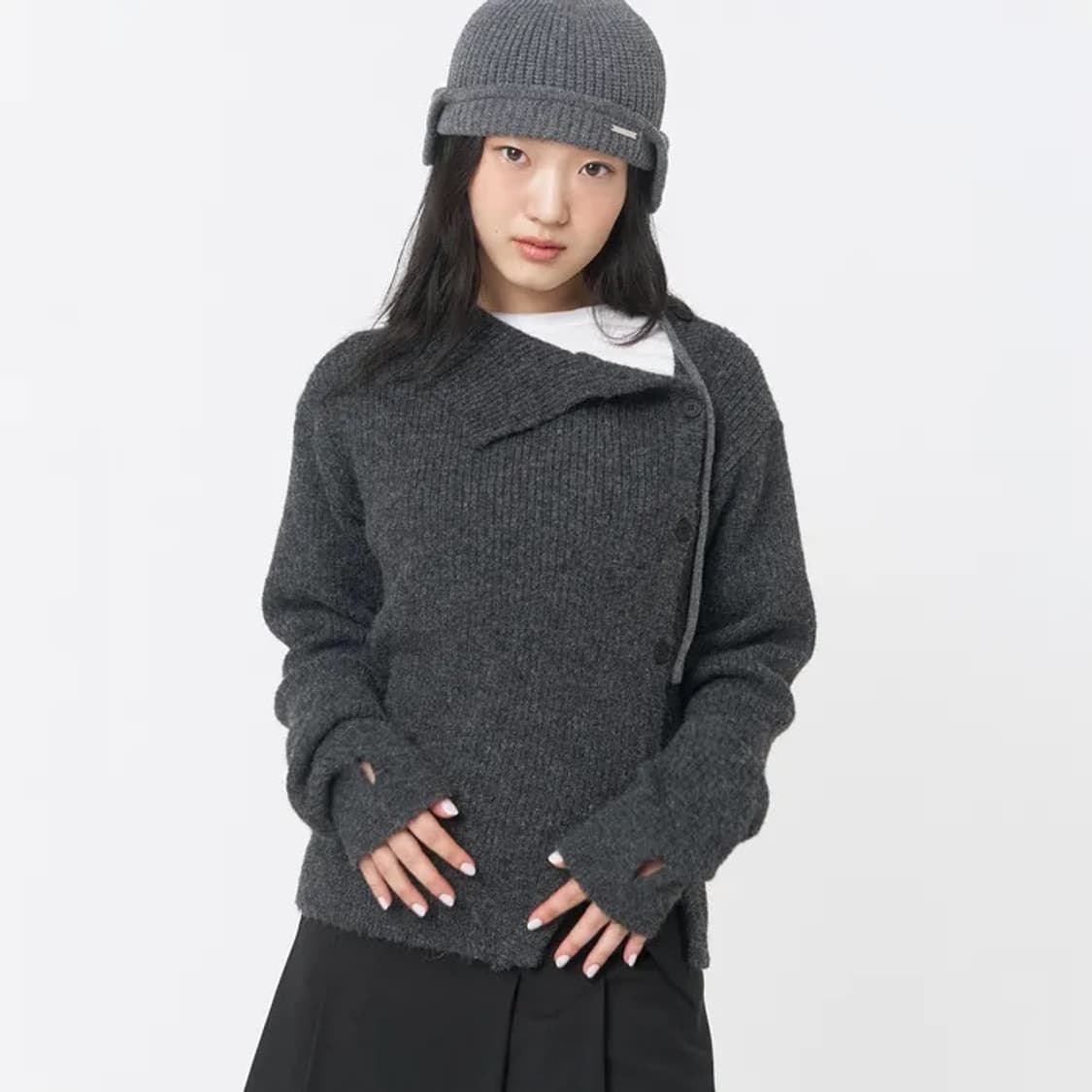 미세키서울 사이드 버튼 니트 차콜 상품이미지1