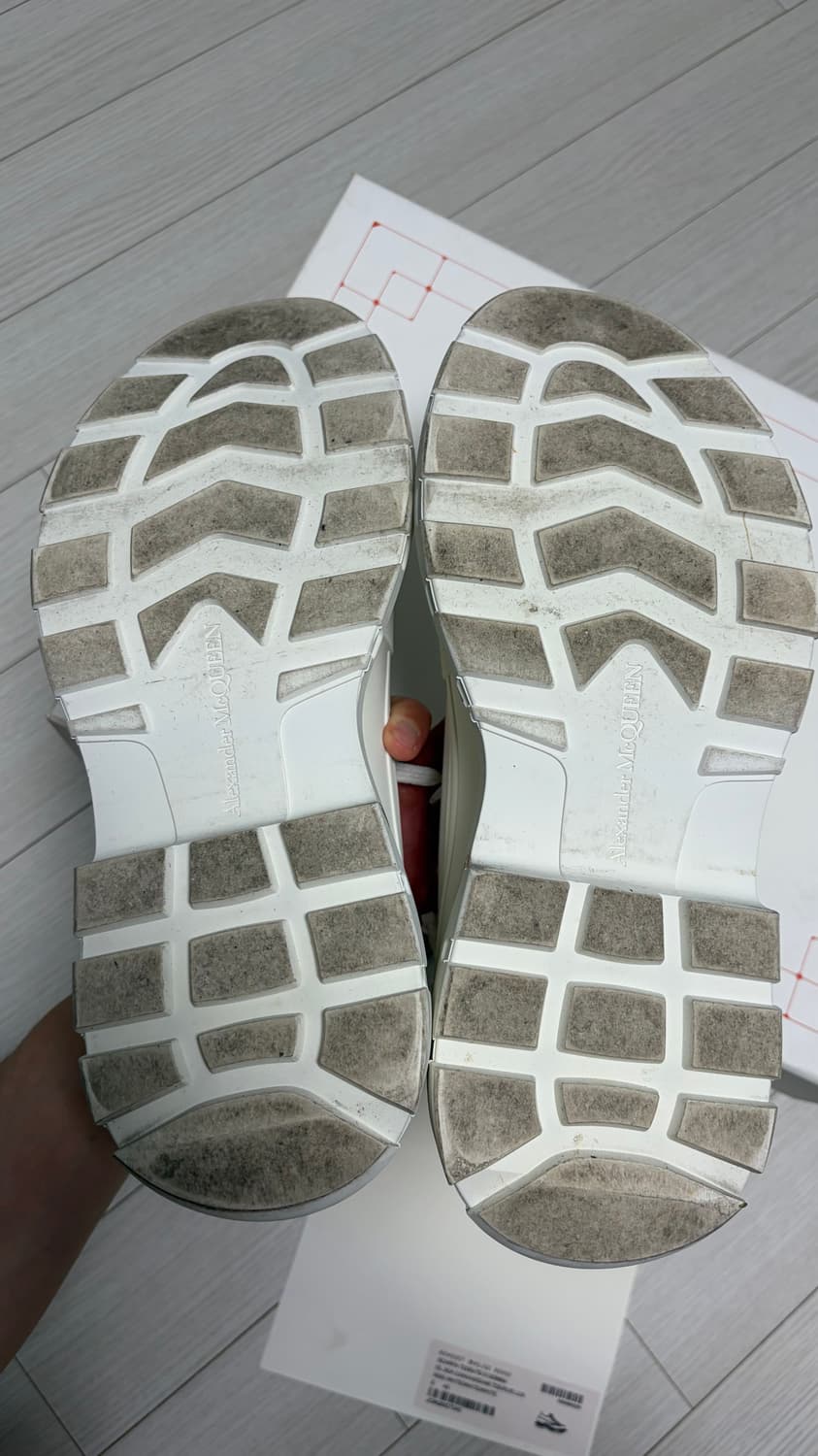 알랙산더맥퀸 트레드슬릭 스니커즈 43사이즈(280) 상품이미지4