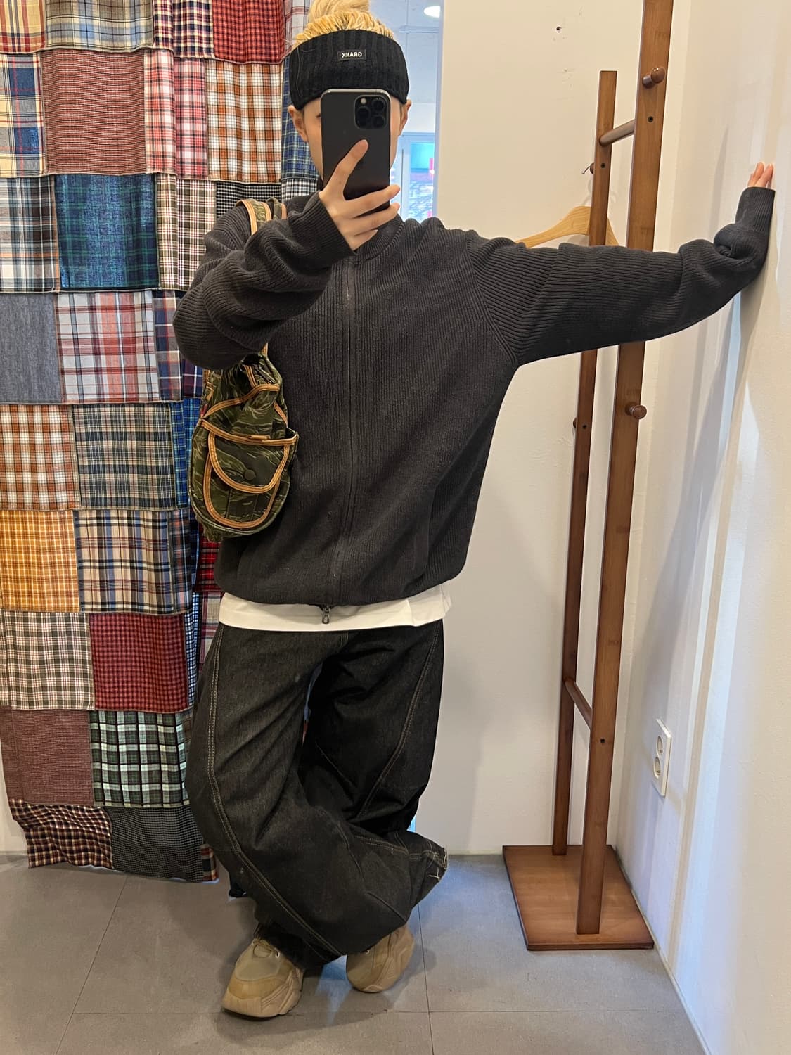 폴로 차콜 니트 집업 상품이미지4