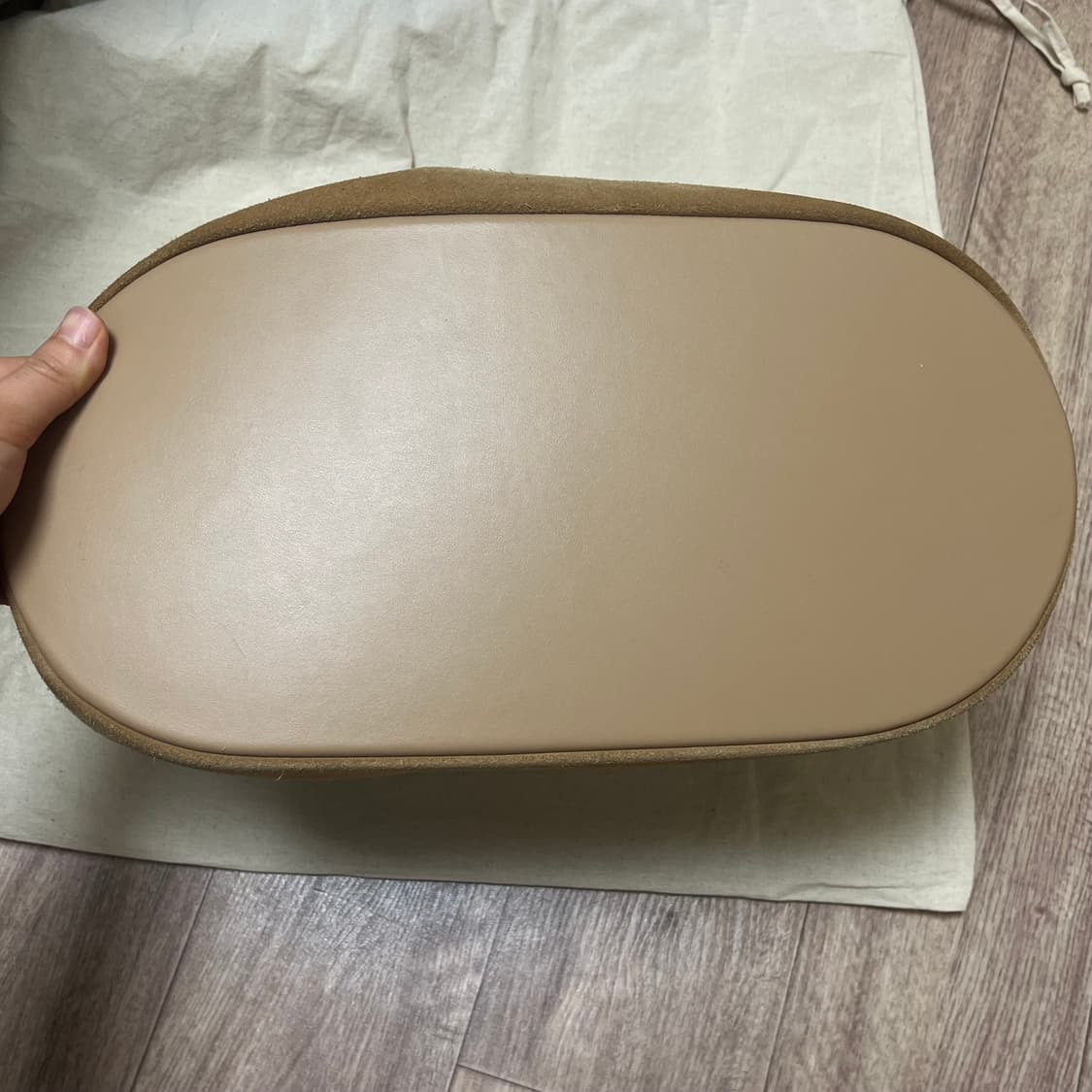 미닛뮤트 토보 라지 샌드 스웨이드 상품이미지3