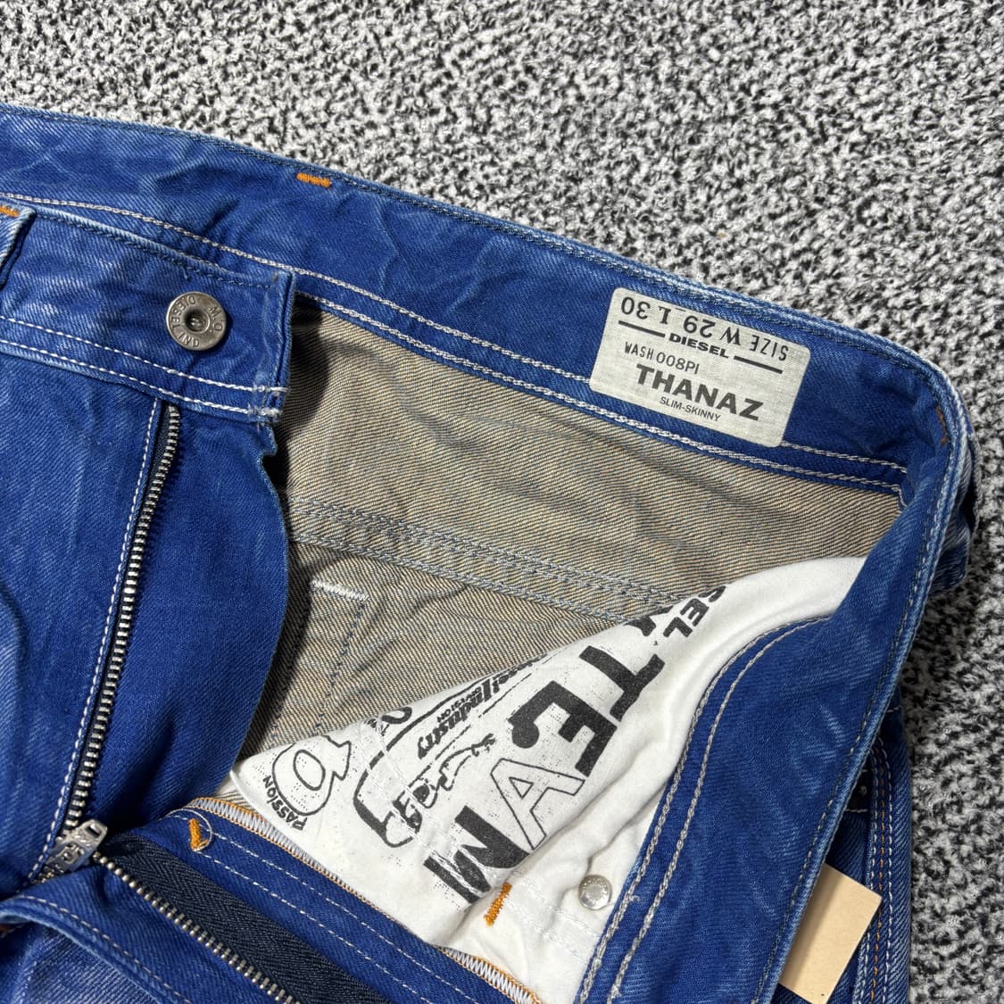 디젤 THANAZ 8PI 데님 팬츠 (29) 상품이미지4