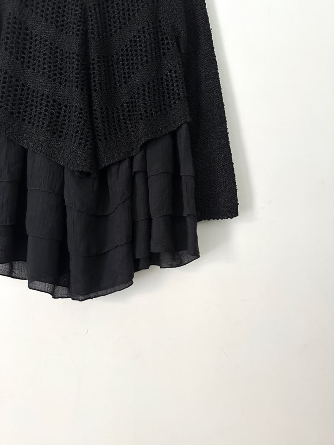 Frill layered knit / black 상품이미지4