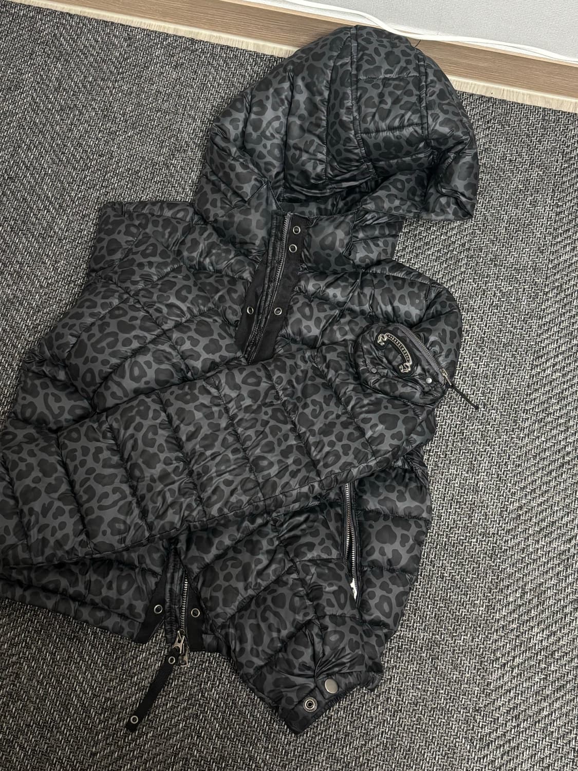 배드블러드 바이퍼 31-1 후드 푸퍼 패딩 레오파드 S 상품이미지3