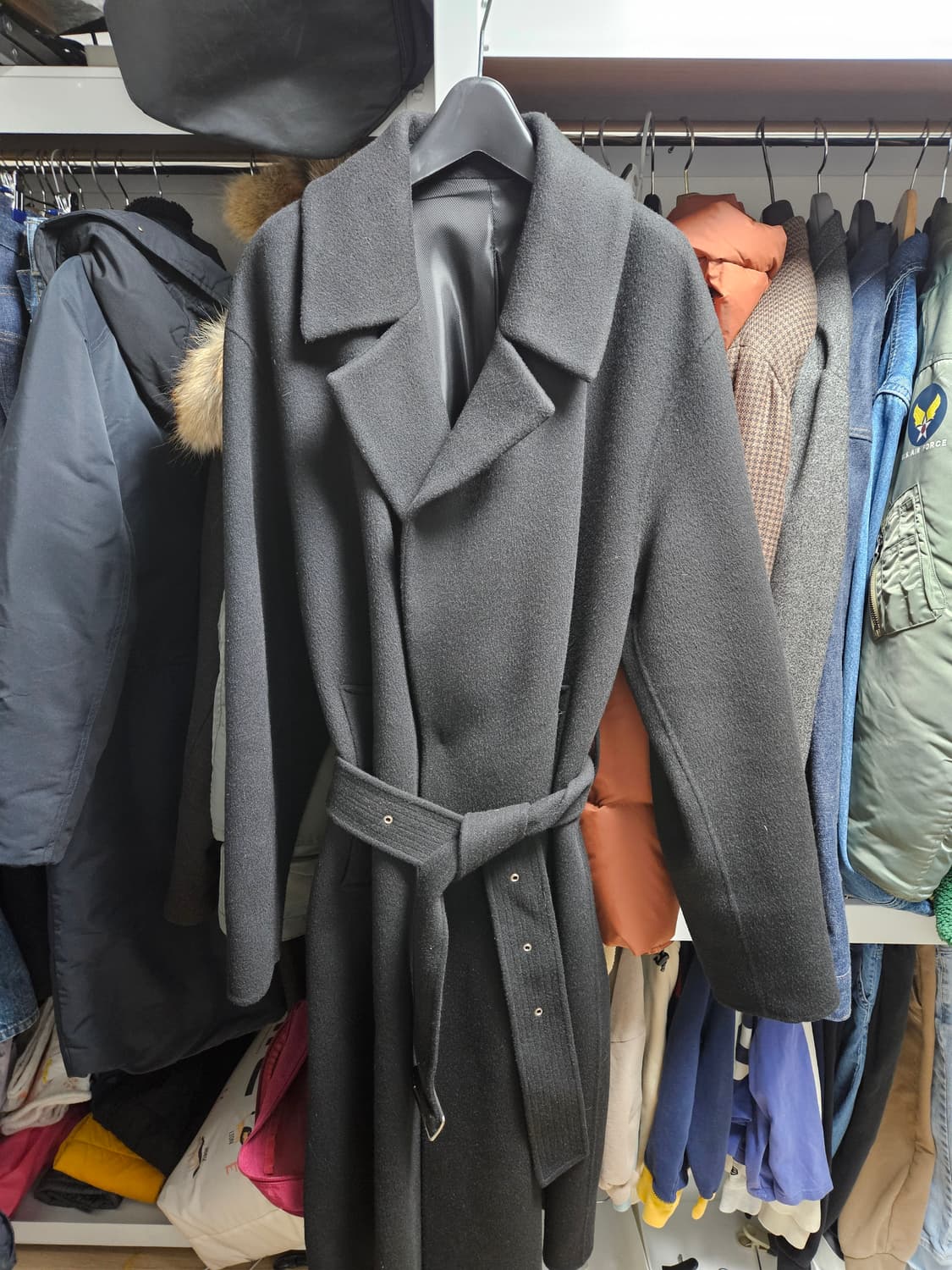 솔리드옴므 로브코트 판매합니다. 상품이미지3