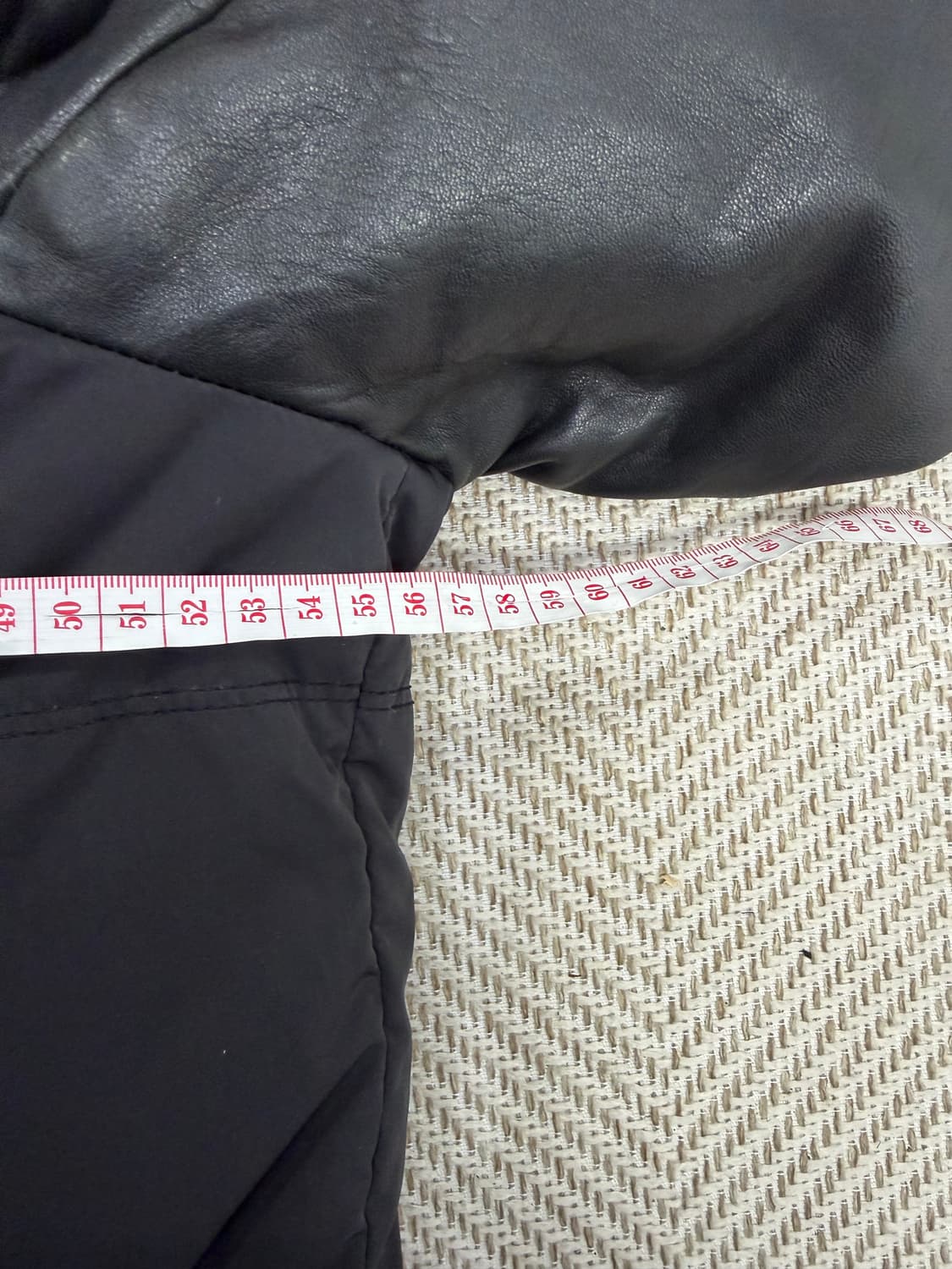 정품) 마쥬 블랙 가죽 패치 폭스퍼 패딩 1 상품이미지9