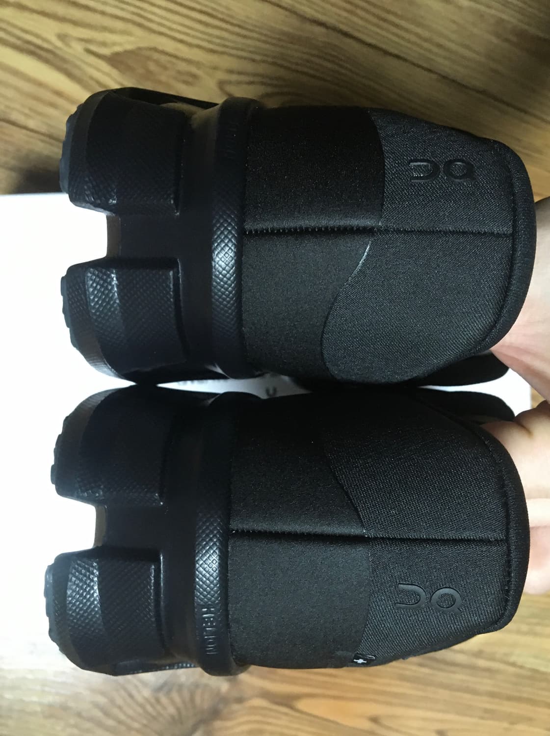 (280)온러닝 파프 클라우드몬스터 하이퍼 블랙 판매합니다 상품이미지3