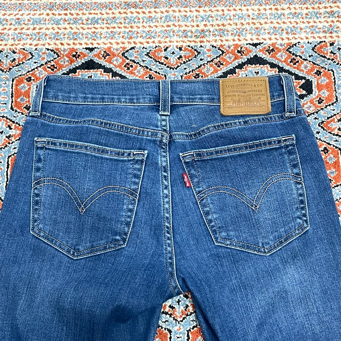 리바이스 보이브렌드핏 중청 워싱데님 여성24 상품이미지6