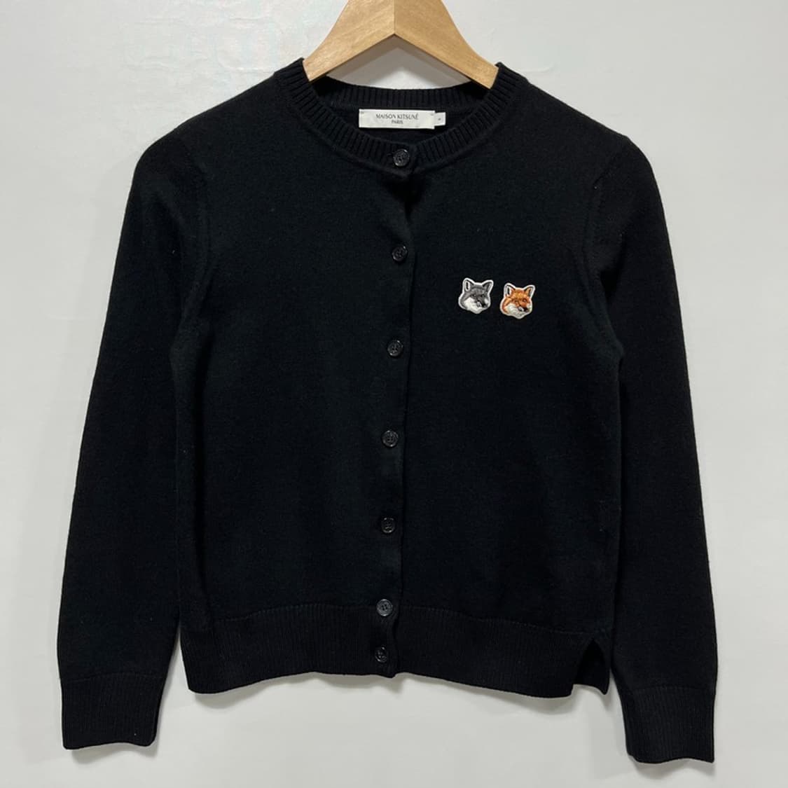 메종키츠네 더블 폭스 헤드 패치 라운드넥 가디건 블랙 S 상품이미지1