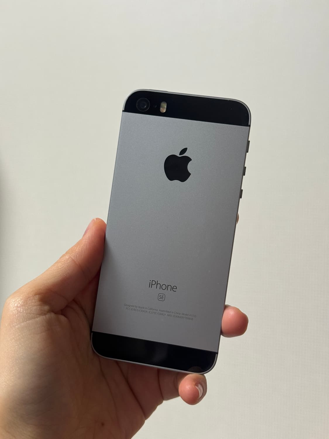 아이폰se 스그 128기가 상품이미지1