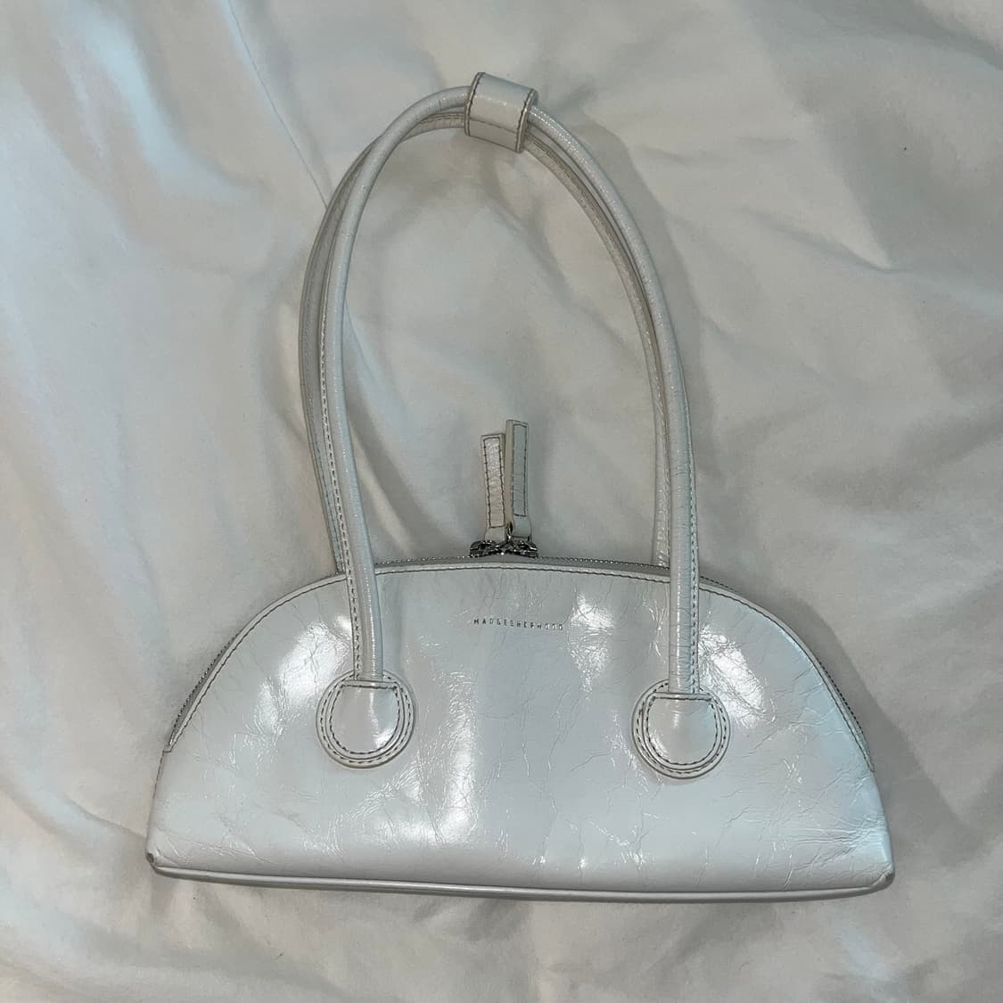 *구성품 풀세트 보유* 마지셔우드 베셋 링클 숄더백 화이트 상품이미지3