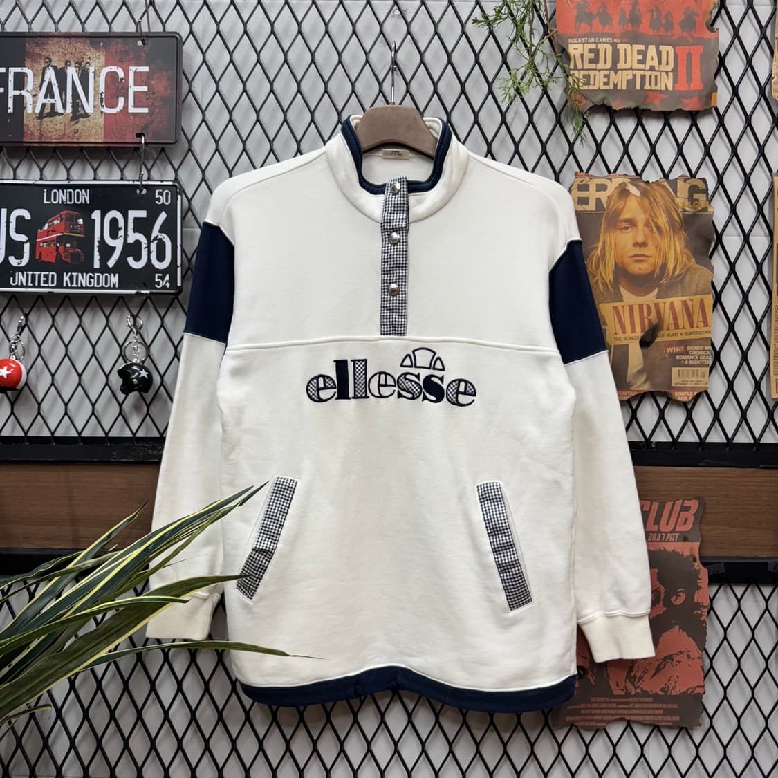 00s 엘레쎄 스웻셔츠 하프 버튼업 전면 로고 포인트 화이트 상품이미지1