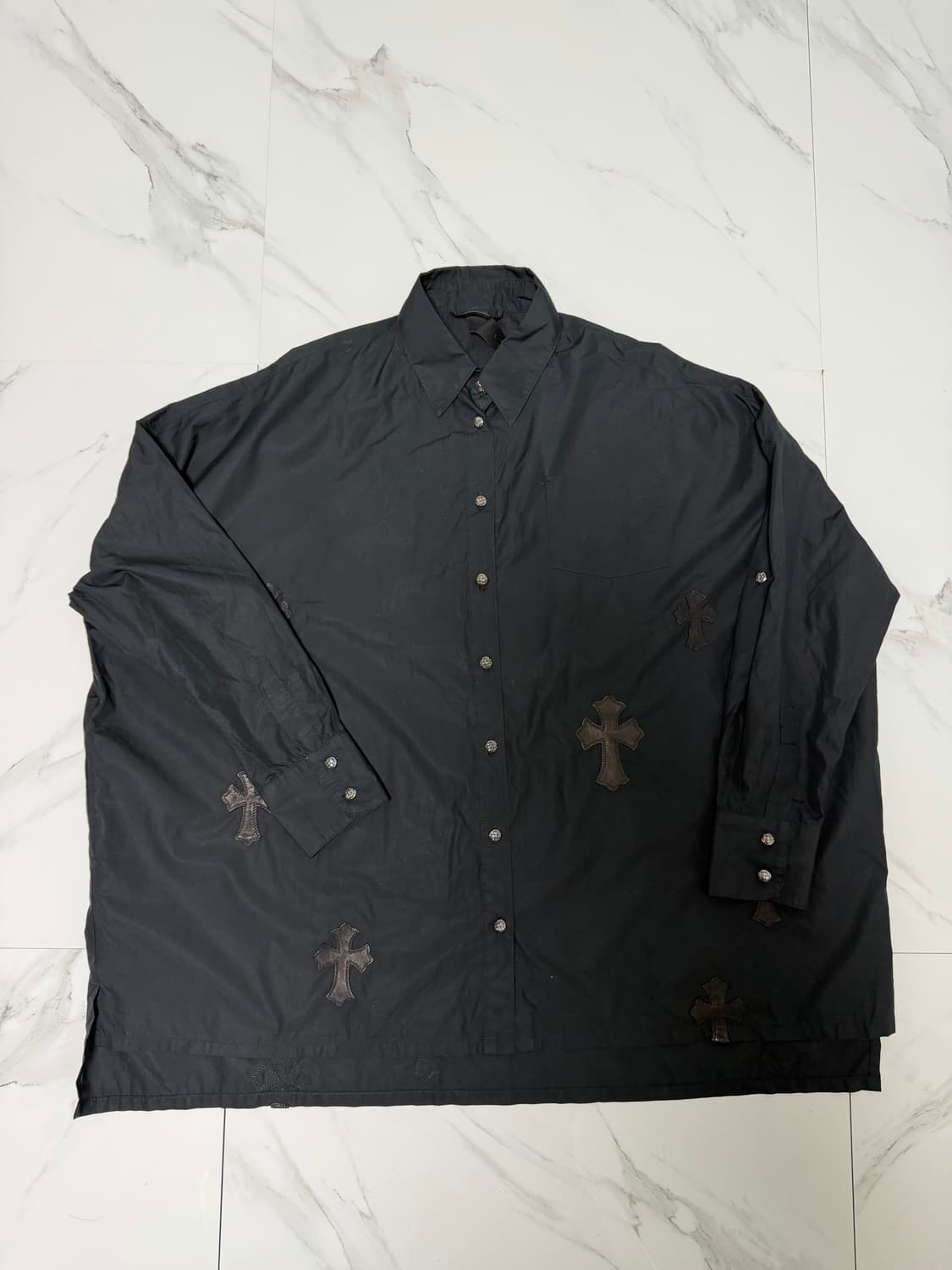 신형 크롬하츠 VIC 21 레더패치 오버셔츠 M 상품이미지1