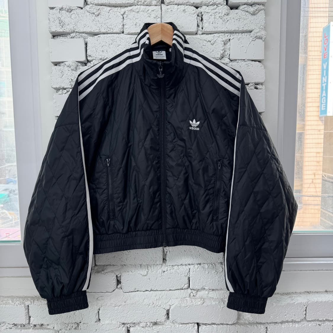 아디다스 크롭 퀼팅  상품이미지1