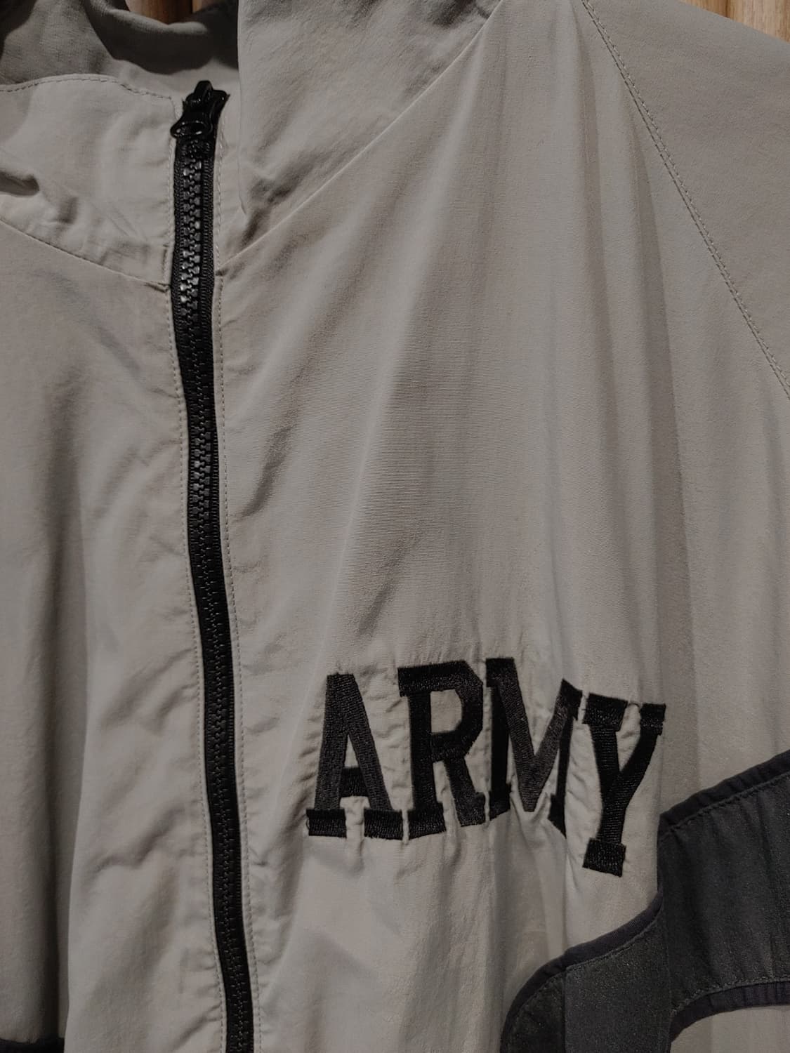 무배) 미 육군 IPFU 바람막이 자켓 - L/R 상품이미지2