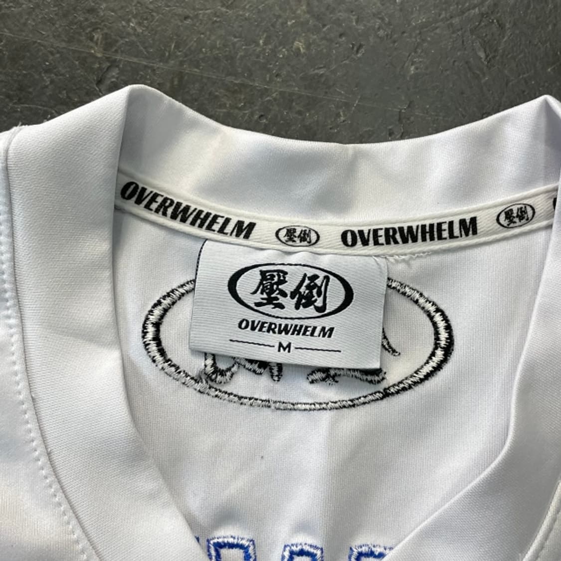 100 압도 럭비티 상품이미지3