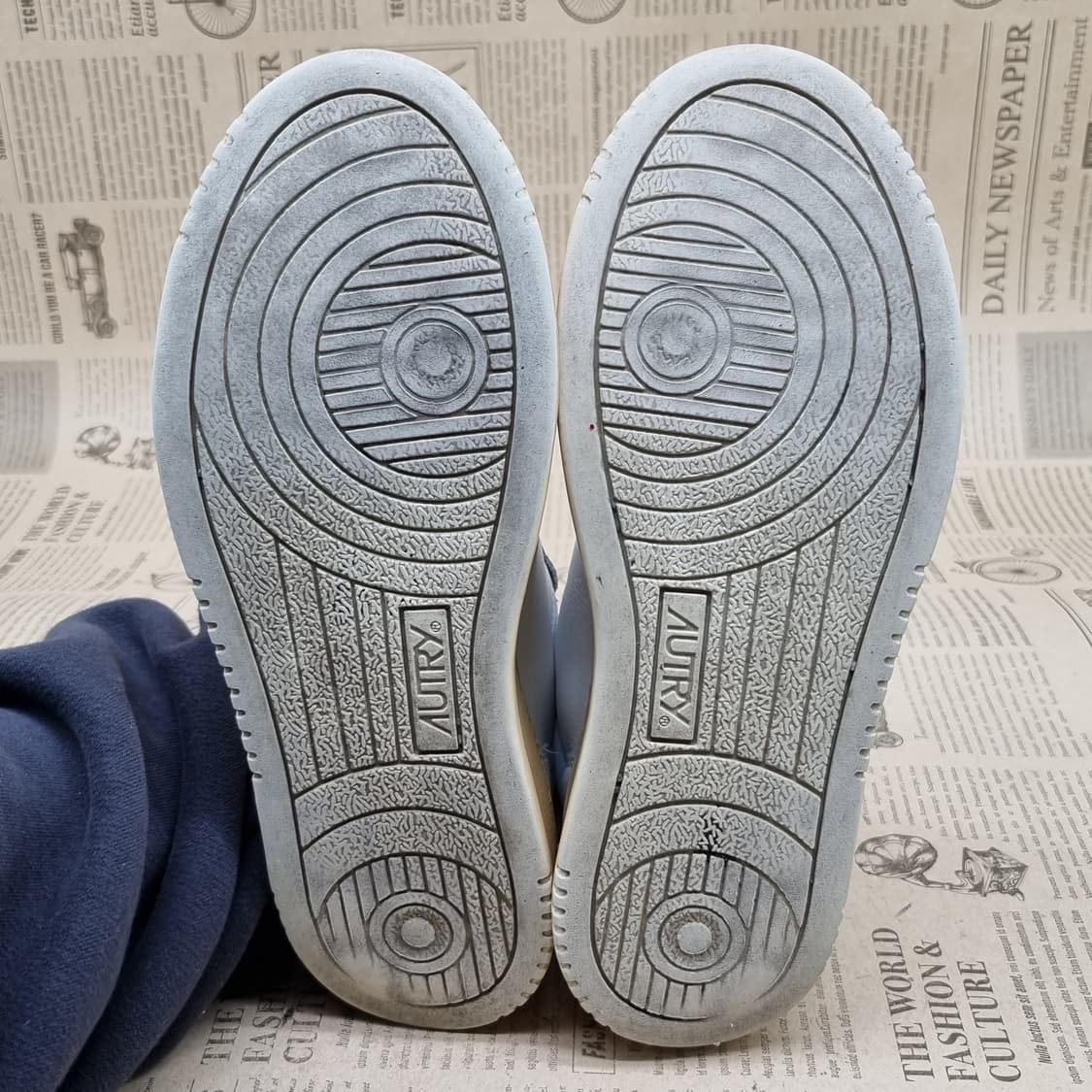 오트리 메달리스트 여성운동화36 230 상품이미지3