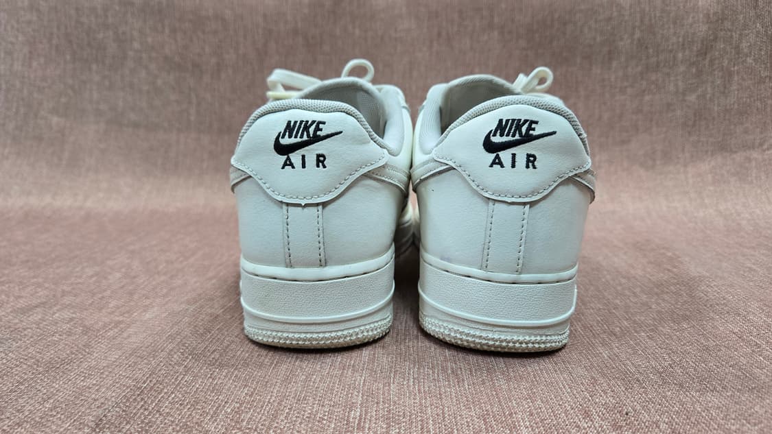 나이키 260mm- 에어 포스 1 '07 로우 올 화이트 스니커즈 상품이미지5