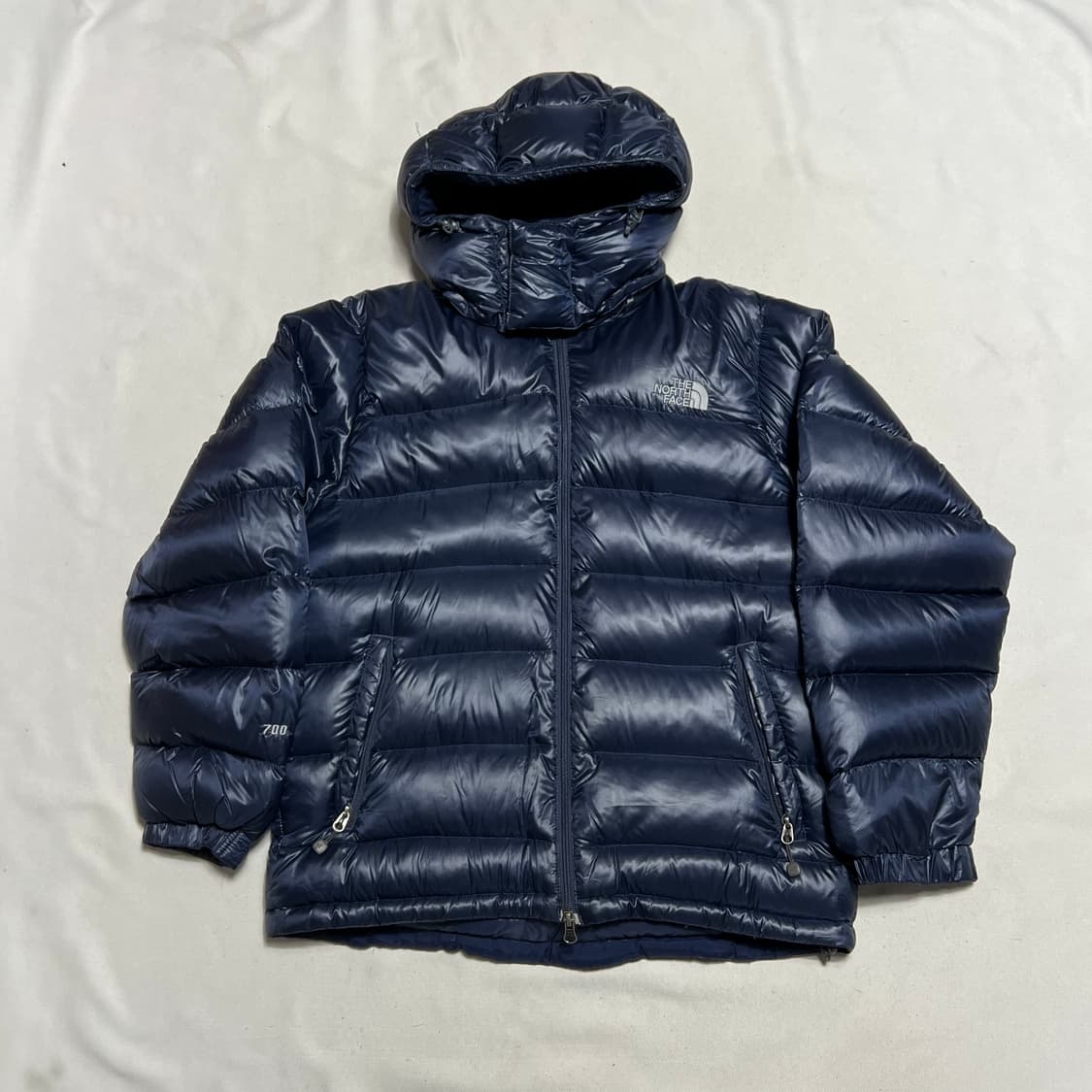 100 노스페이스 매트로 필파워 700 구스다운 패딩 상품이미지2