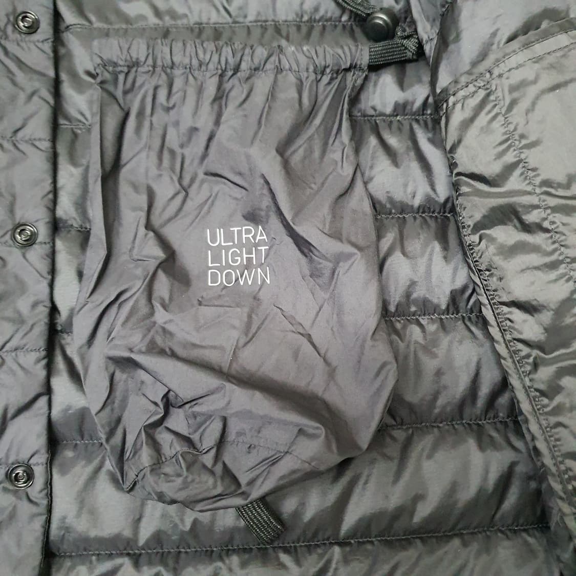 유니클로 오리털 경량패딩 조끼 남자105 상품이미지7