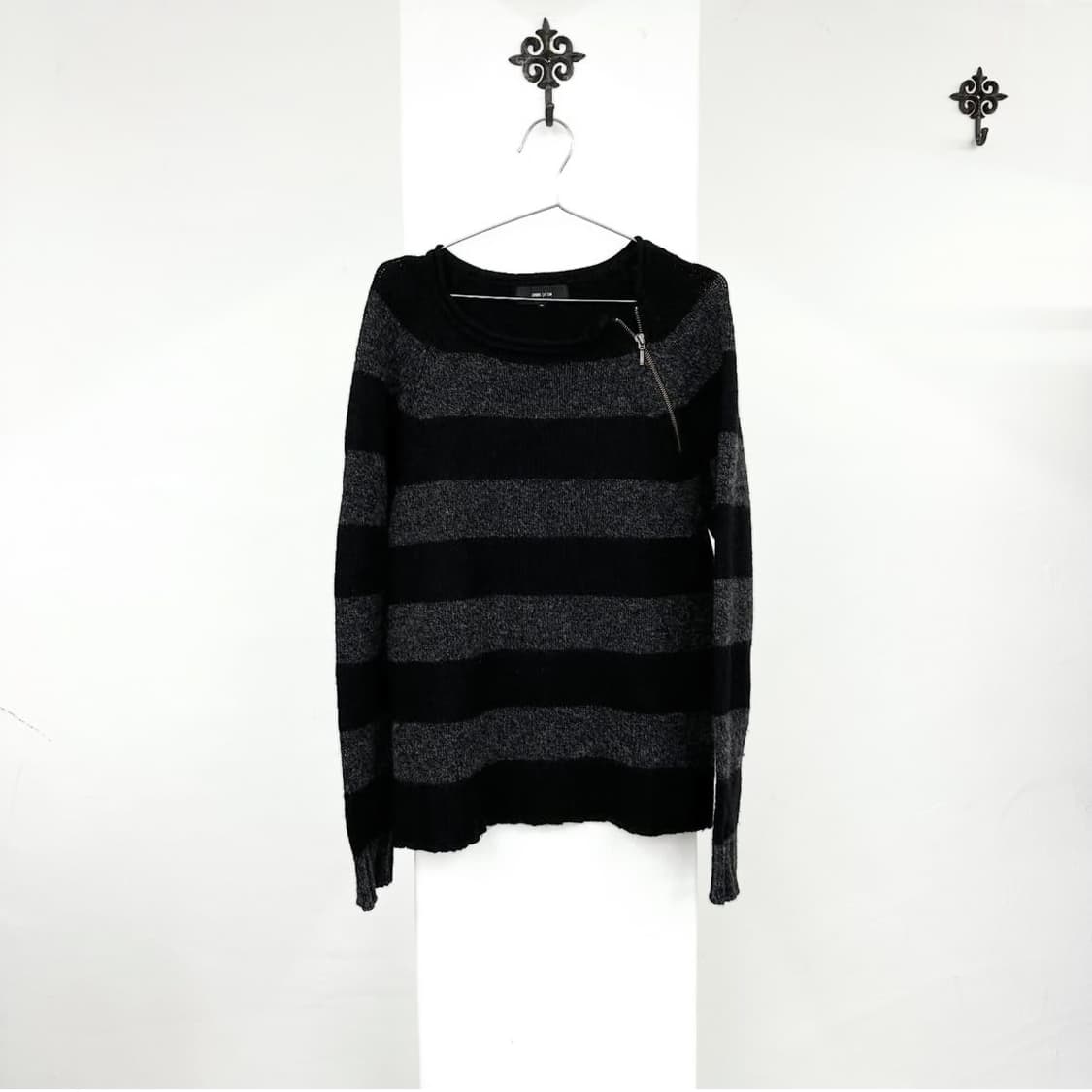 Zip detail stripe knit 상품이미지4