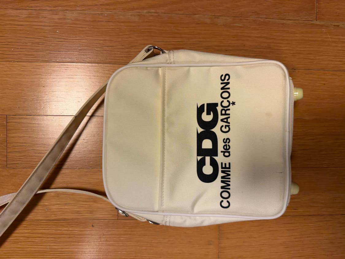 CDG 숄더백 아이보리 상품이미지2