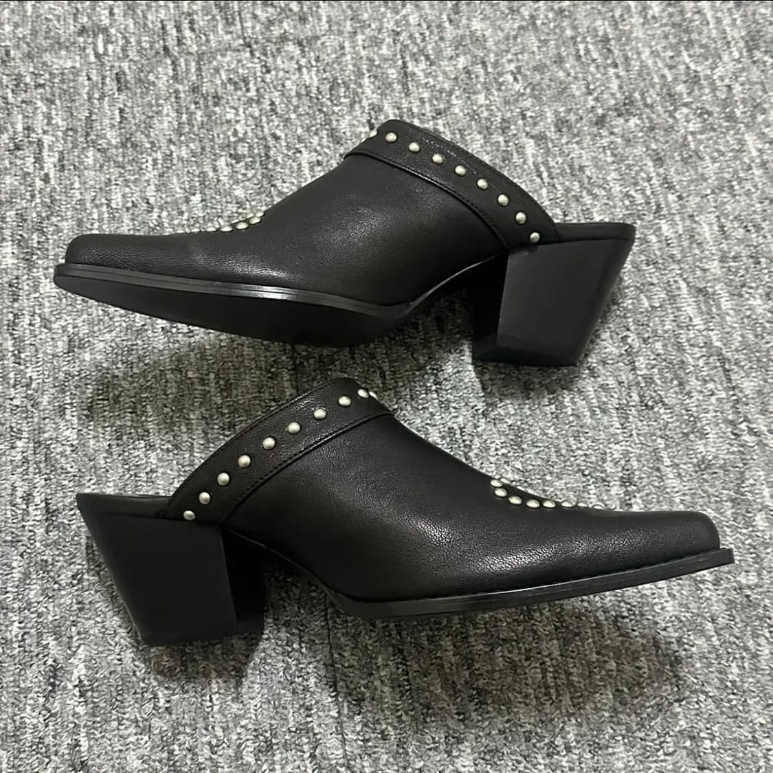 Open yy 오픈와이와이 스터드 웨스턴 뮬 HEART STUD 상품이미지3