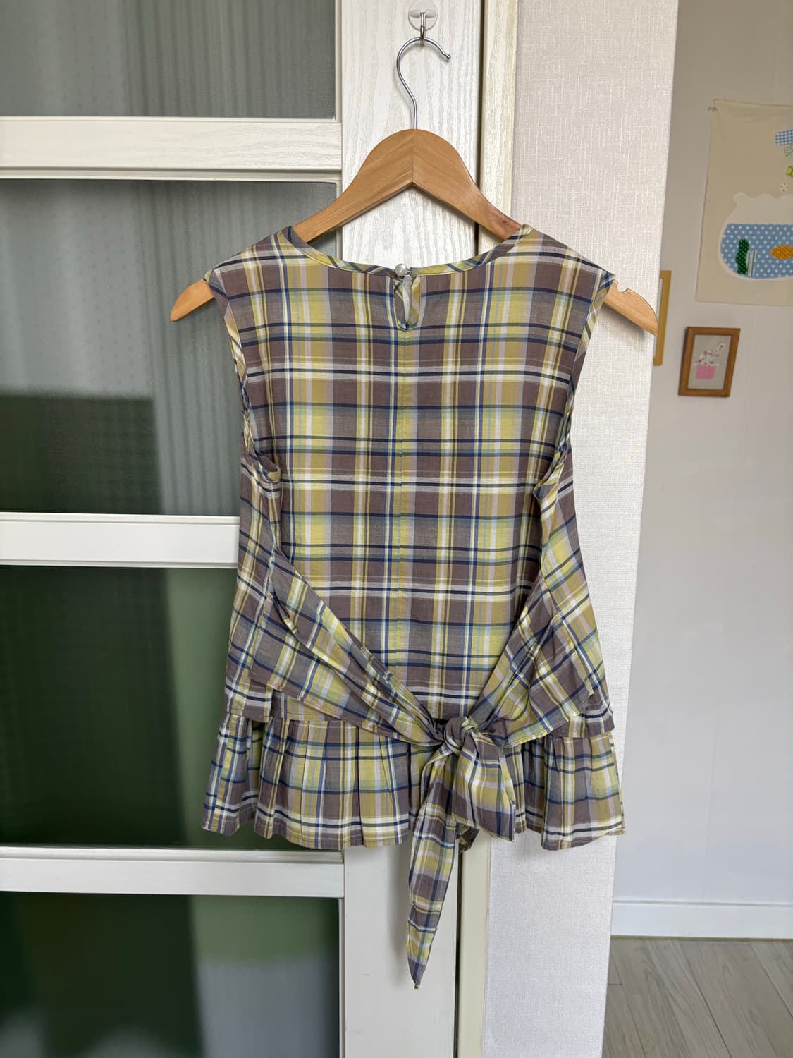 옐로우 체크 민소매 블라우스 상품이미지4