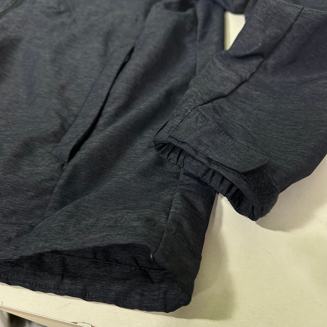 95 M 네파 다크네이비 후드탈부착 경량 등산 바람막이 상품이미지3