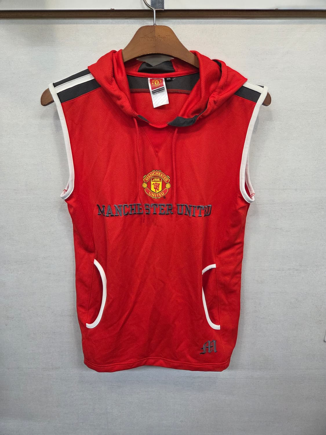 맨체스터 유나이티드 오피셜 기능성 후드조끼 베스트 m 상품이미지1