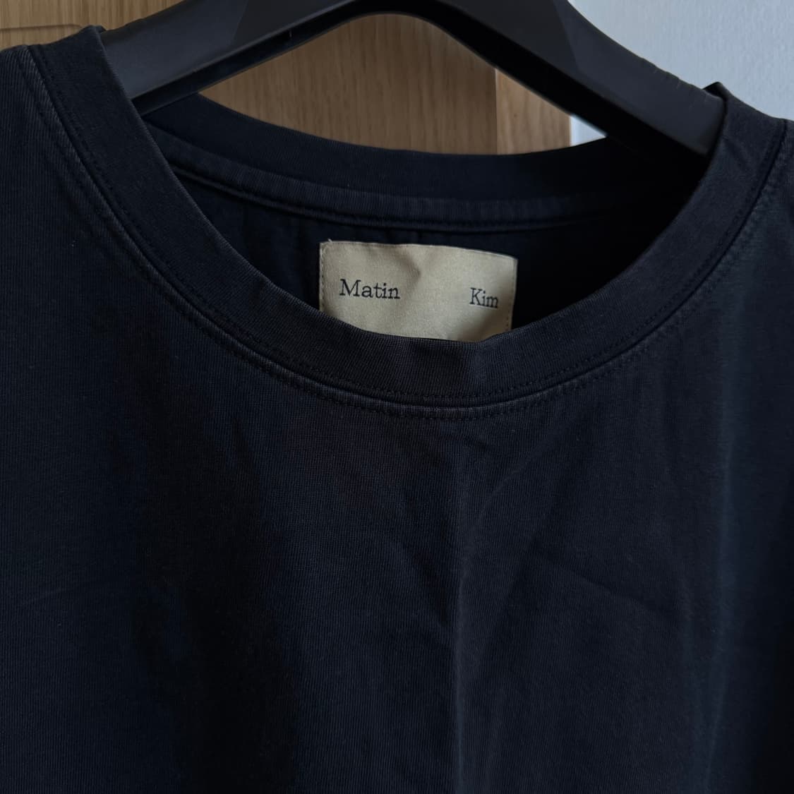 마뗑킴 빅로고 반소매 티셔츠 반팔 블랙 상품이미지3
