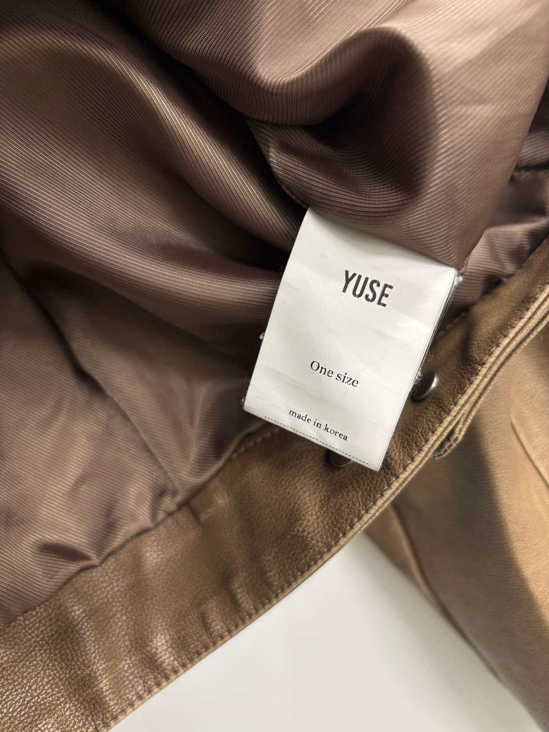 유즈 YUSE 브라운 크롭 레더 자켓 상품이미지4