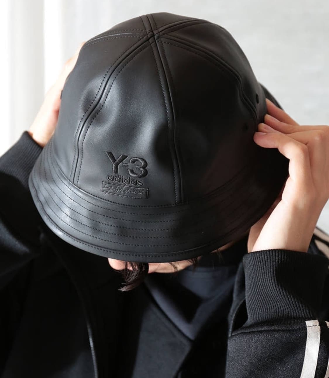 y-3 리버시블 레더 버킷햇 상품이미지2