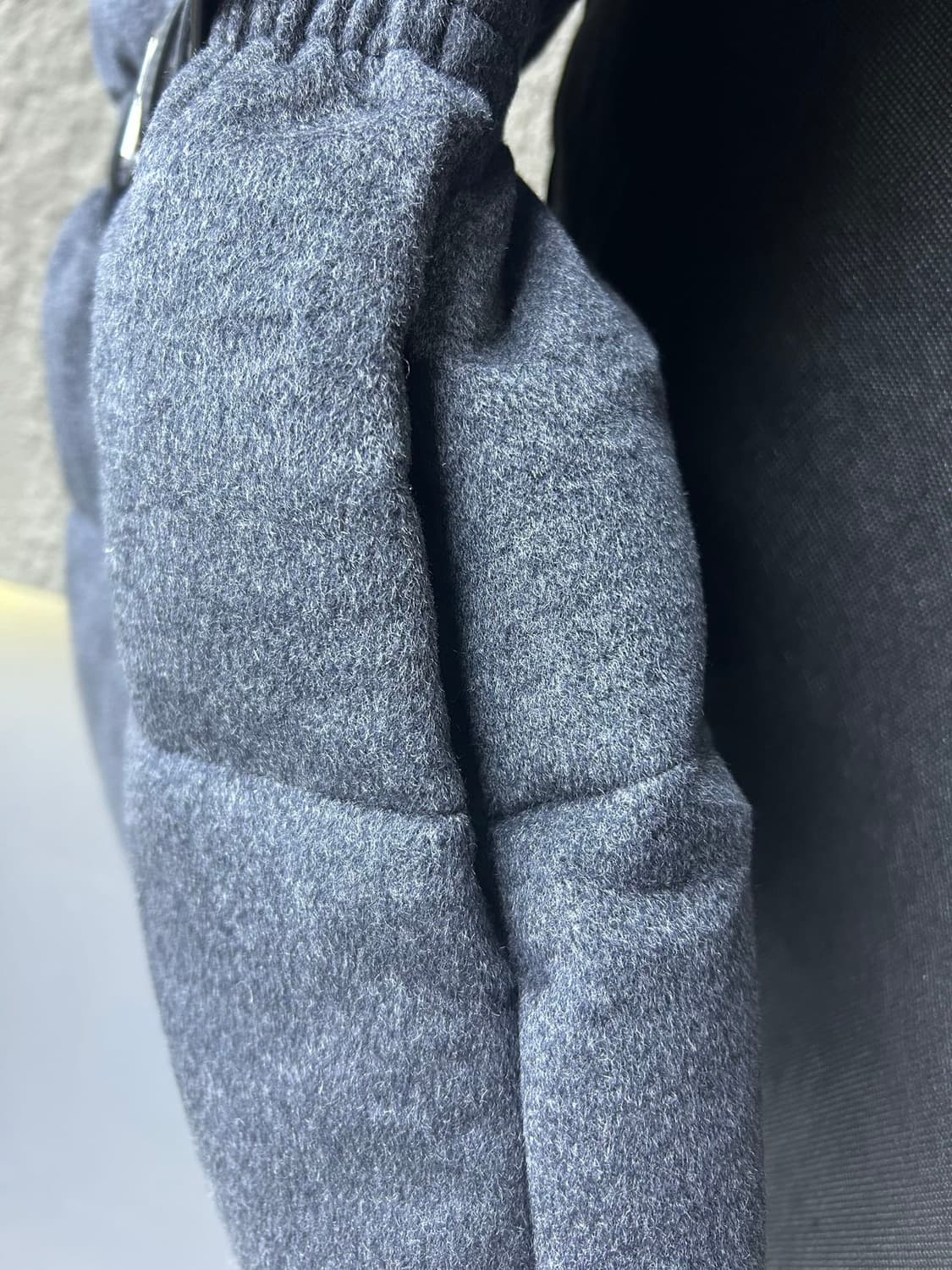 프라다 여성 블루종 볼륨 자켓 패딩 상품이미지4